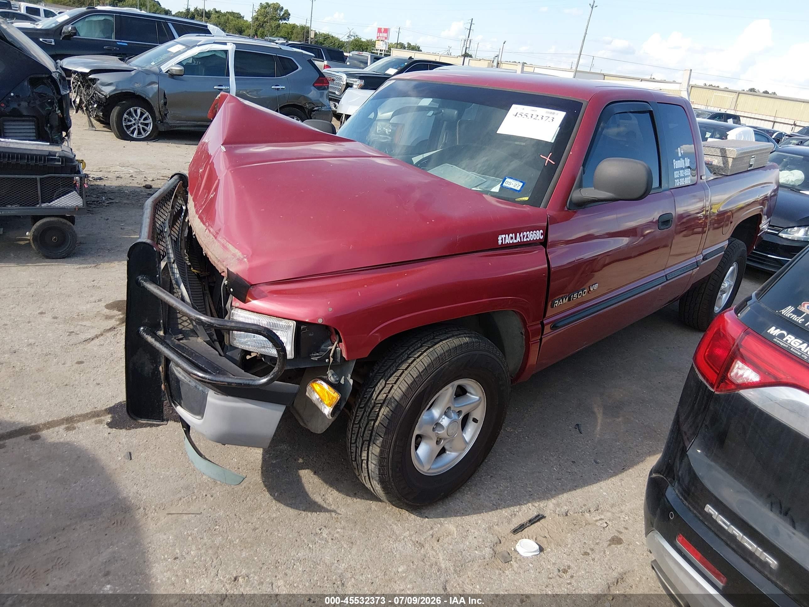 1998 Dodge Ram 1500 St Красный vin: 3B7HC13Y3WG212610