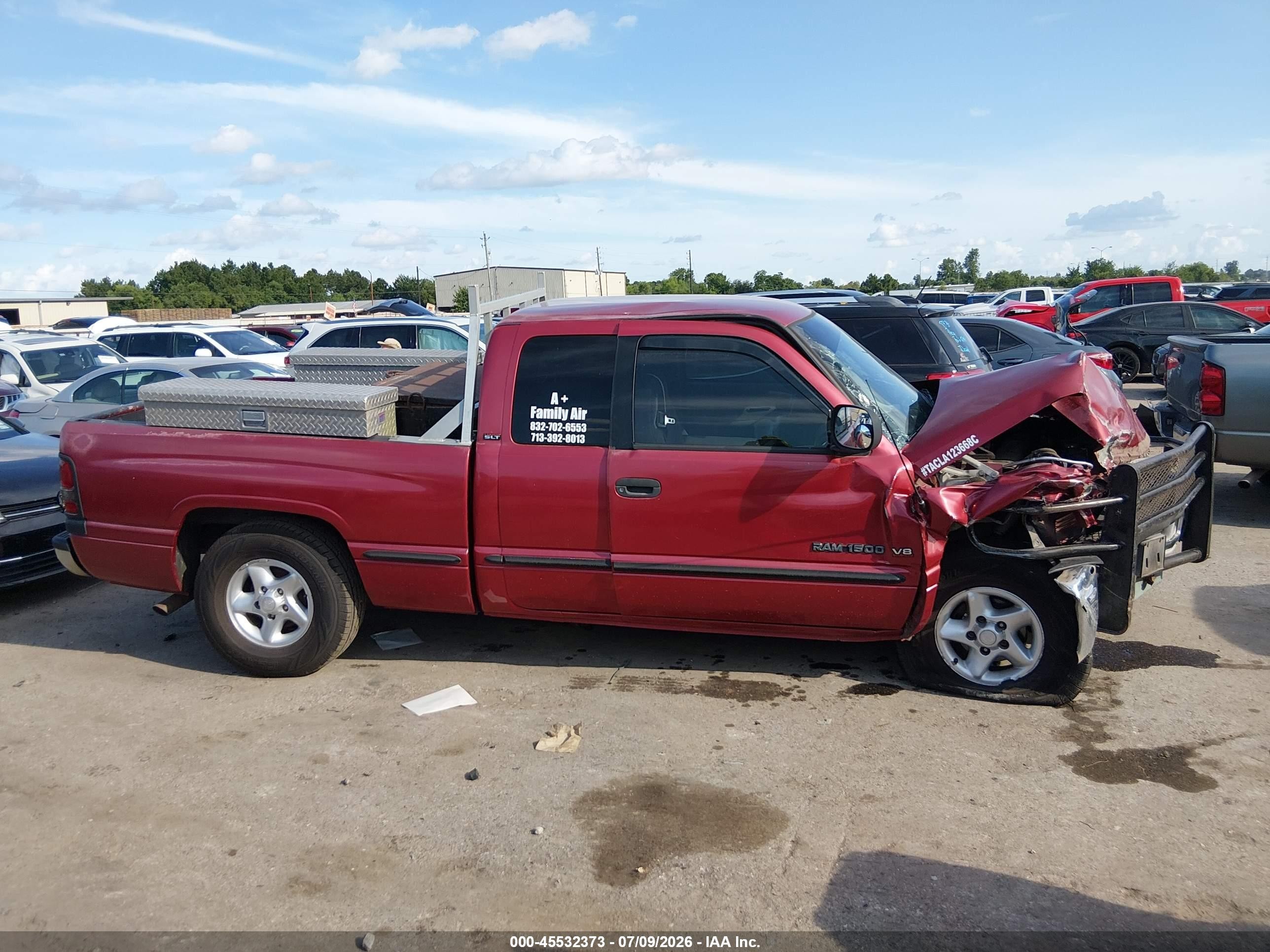 1998 Dodge Ram 1500 St Красный vin: 3B7HC13Y3WG212610