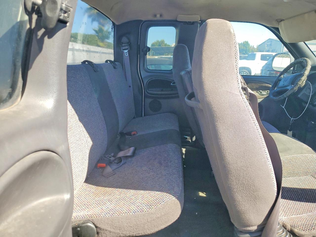 2001 Dodge Ram 1500 Silver vin: 3B7HC13Y51G802381
