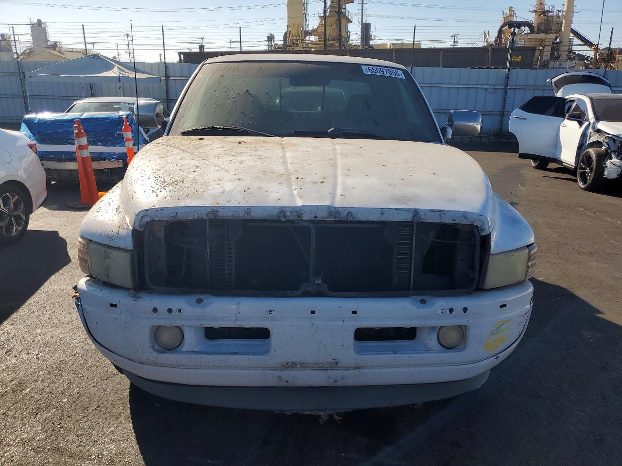 1997 Dodge Ram 1500 White vin: 3B7HC13Y6VG806221