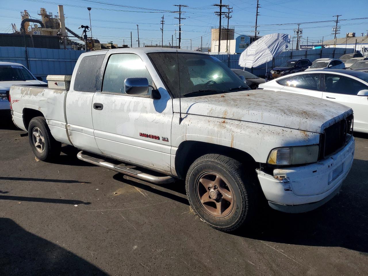 1997 Dodge Ram 1500 White vin: 3B7HC13Y6VG806221
