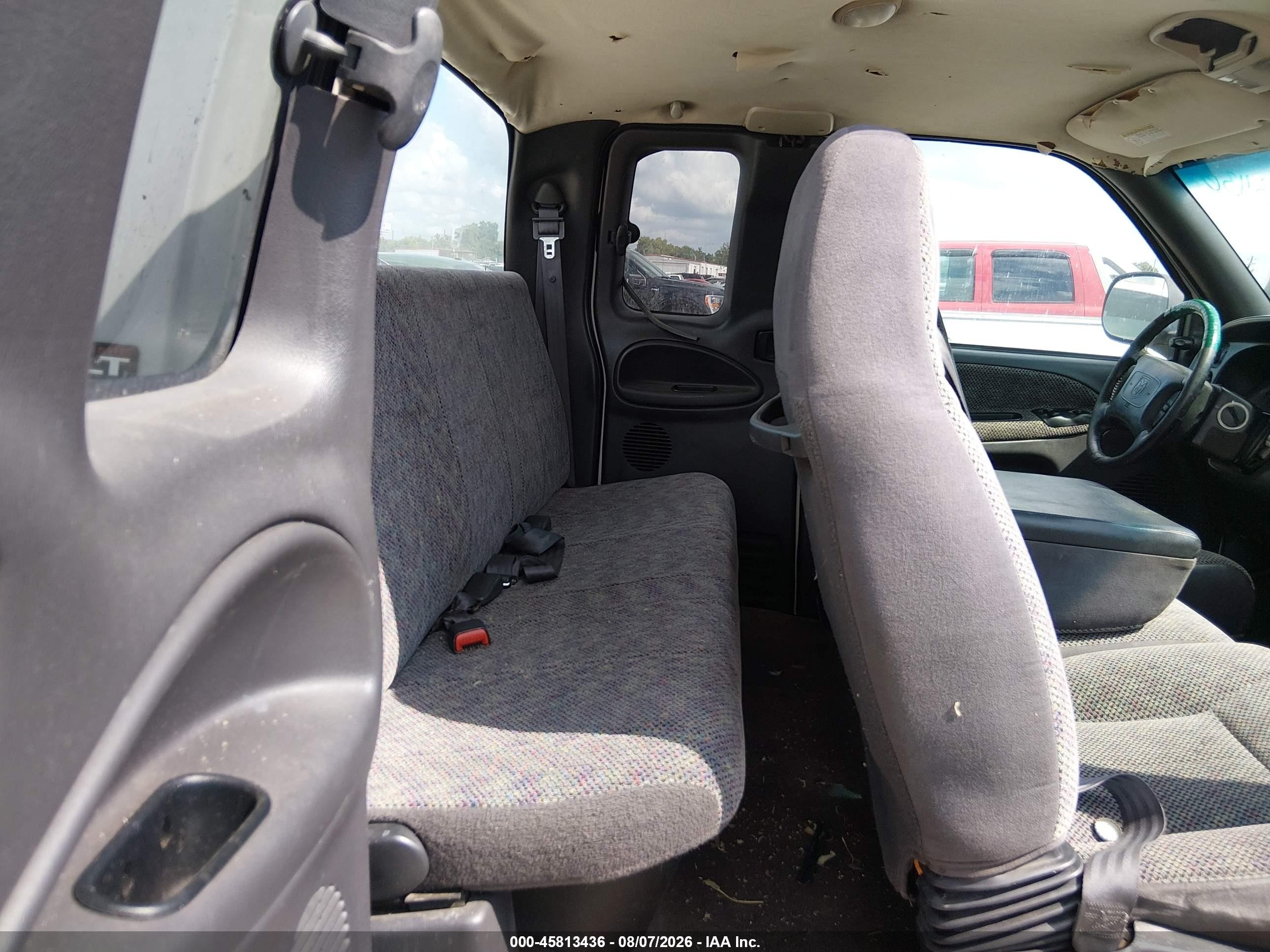 1999 Dodge Ram 1500 St White vin: 3B7HC13Y7XG103469