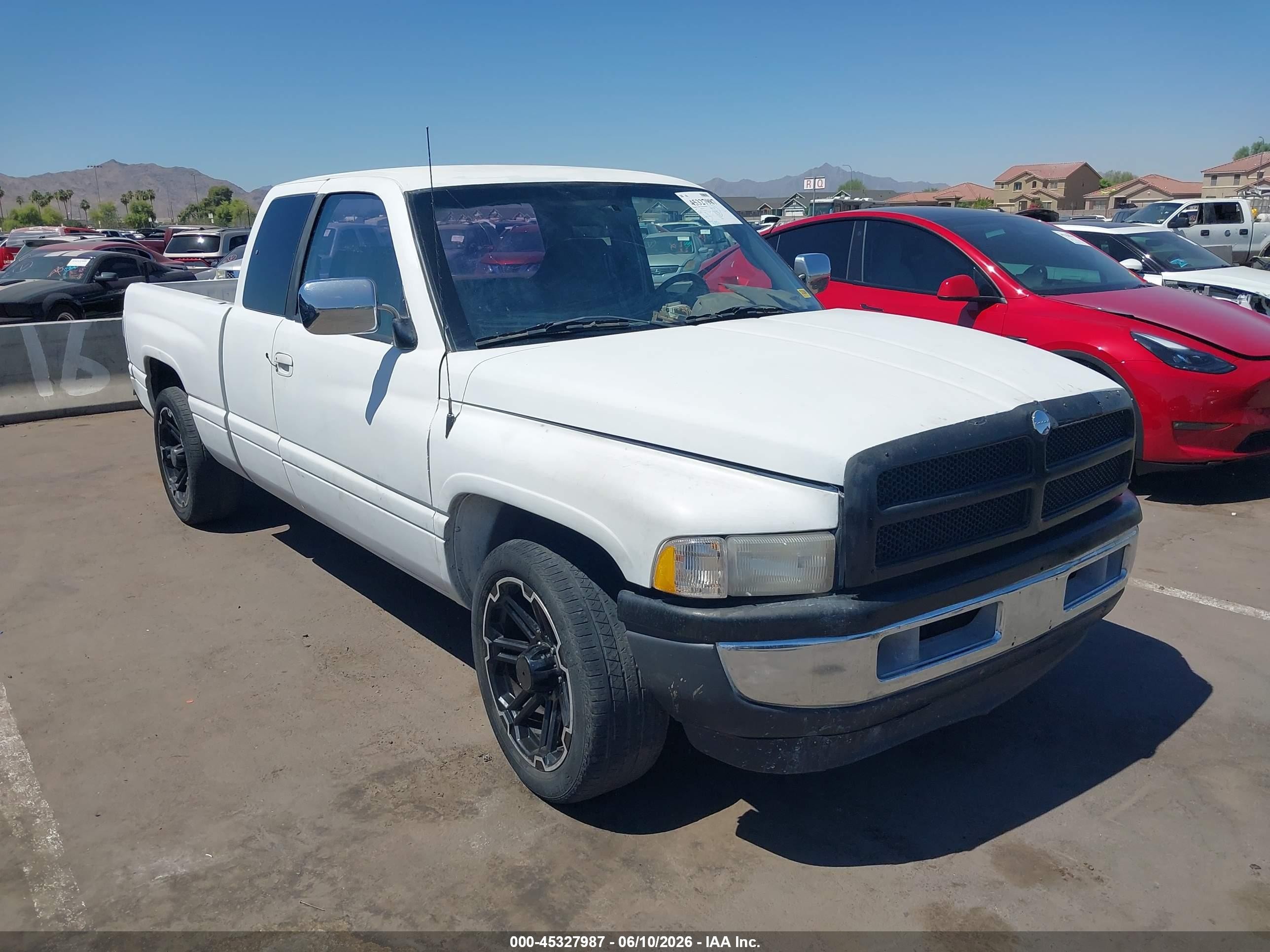 1997 Dodge Ram 1500 St White vin: 3B7HC13Y8VG744305