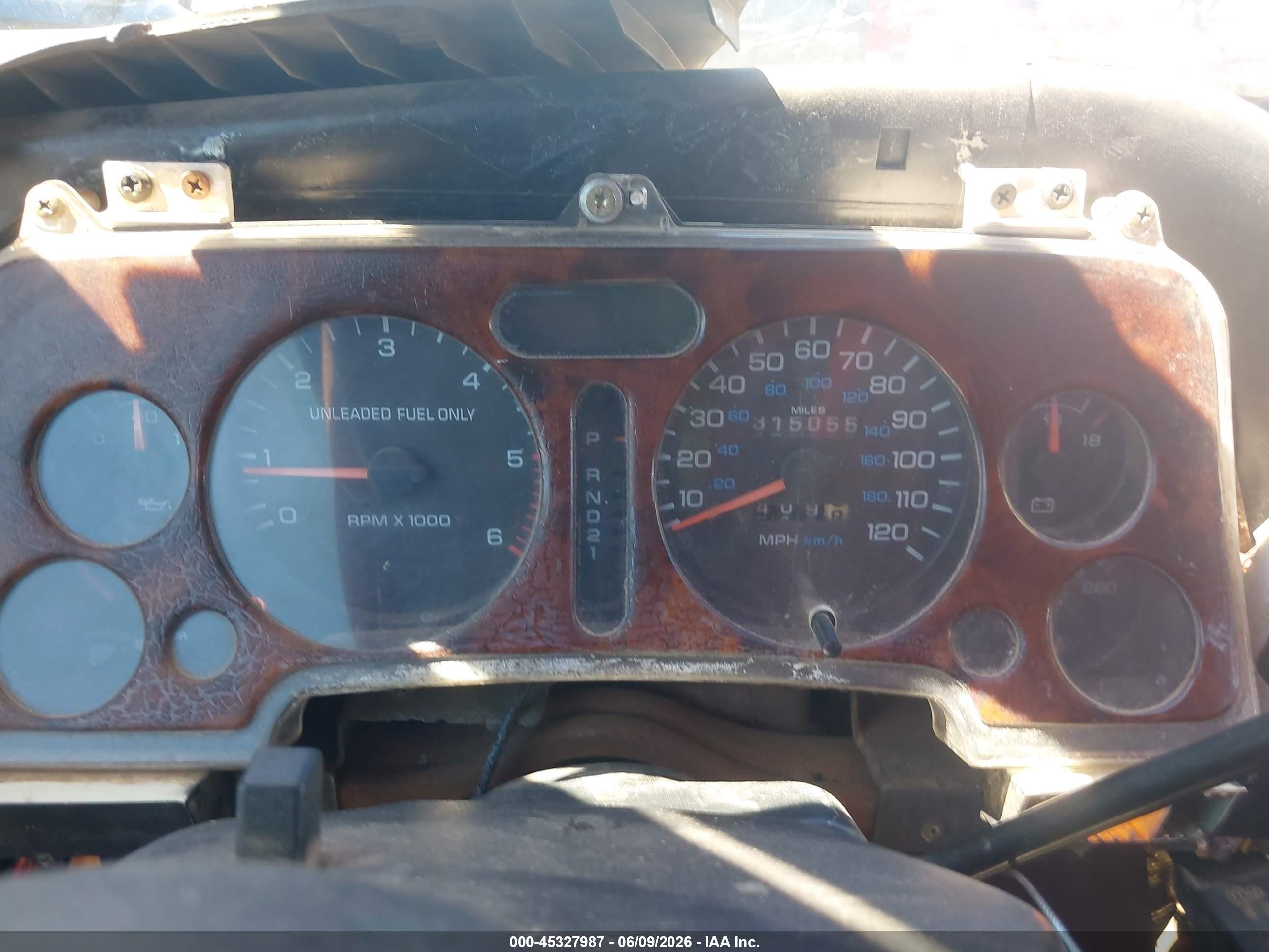 1997 Dodge Ram 1500 St White vin: 3B7HC13Y8VG744305