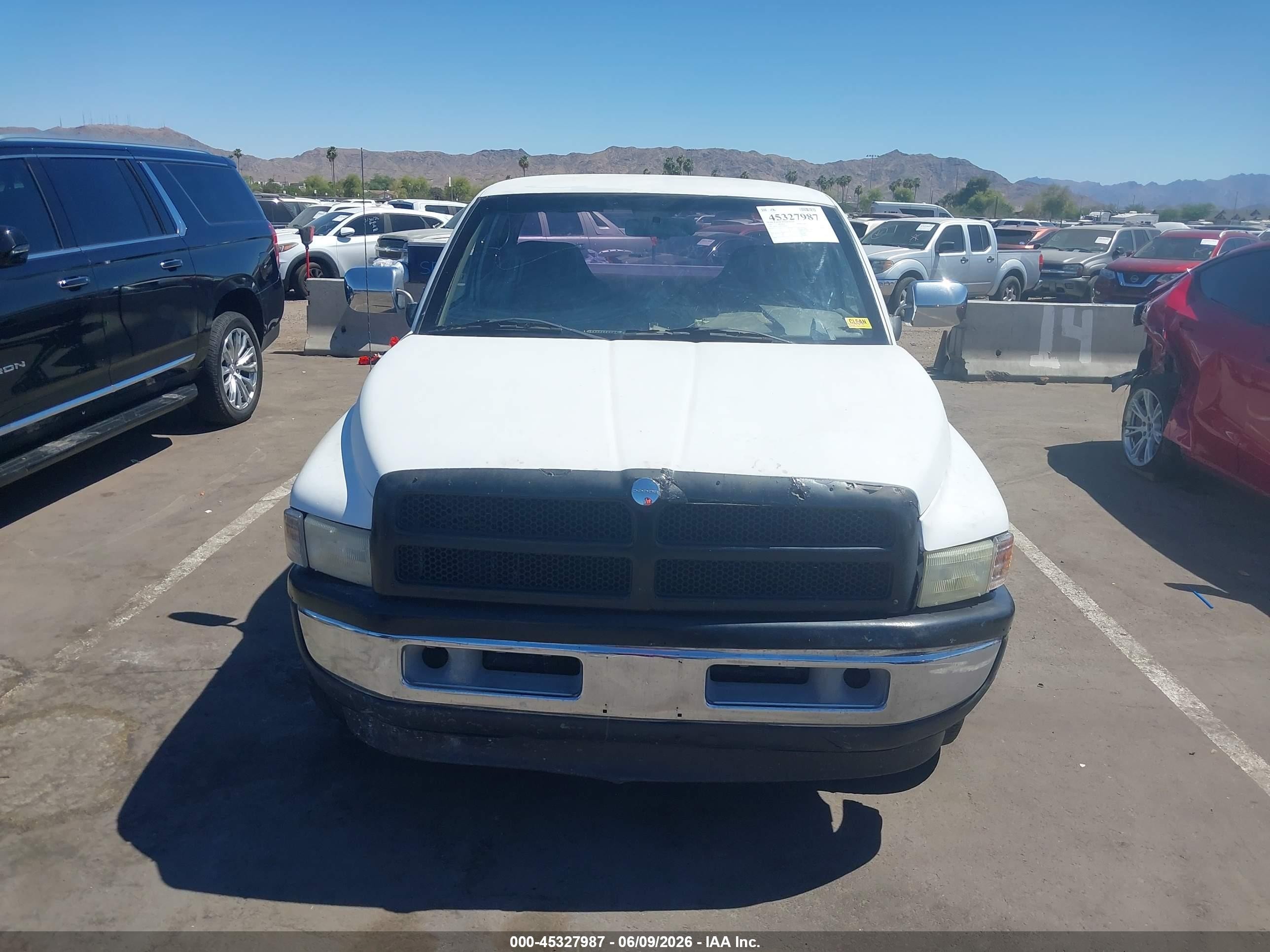 1997 Dodge Ram 1500 St White vin: 3B7HC13Y8VG744305