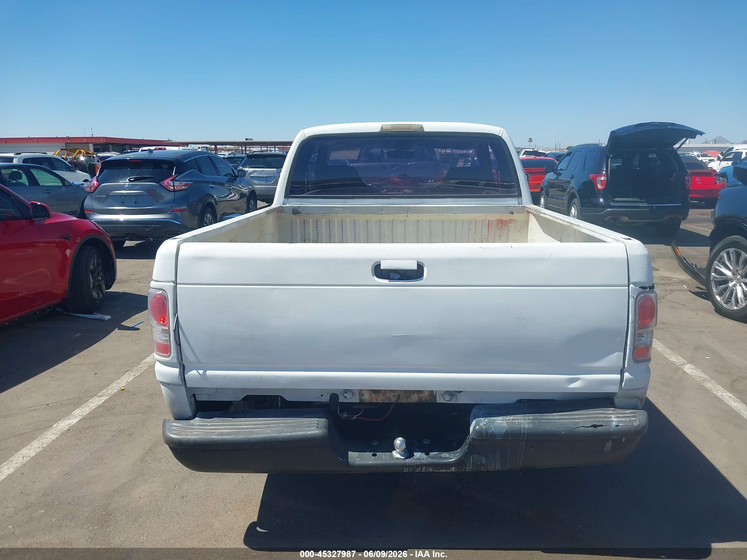 1997 Dodge Ram 1500 St White vin: 3B7HC13Y8VG744305