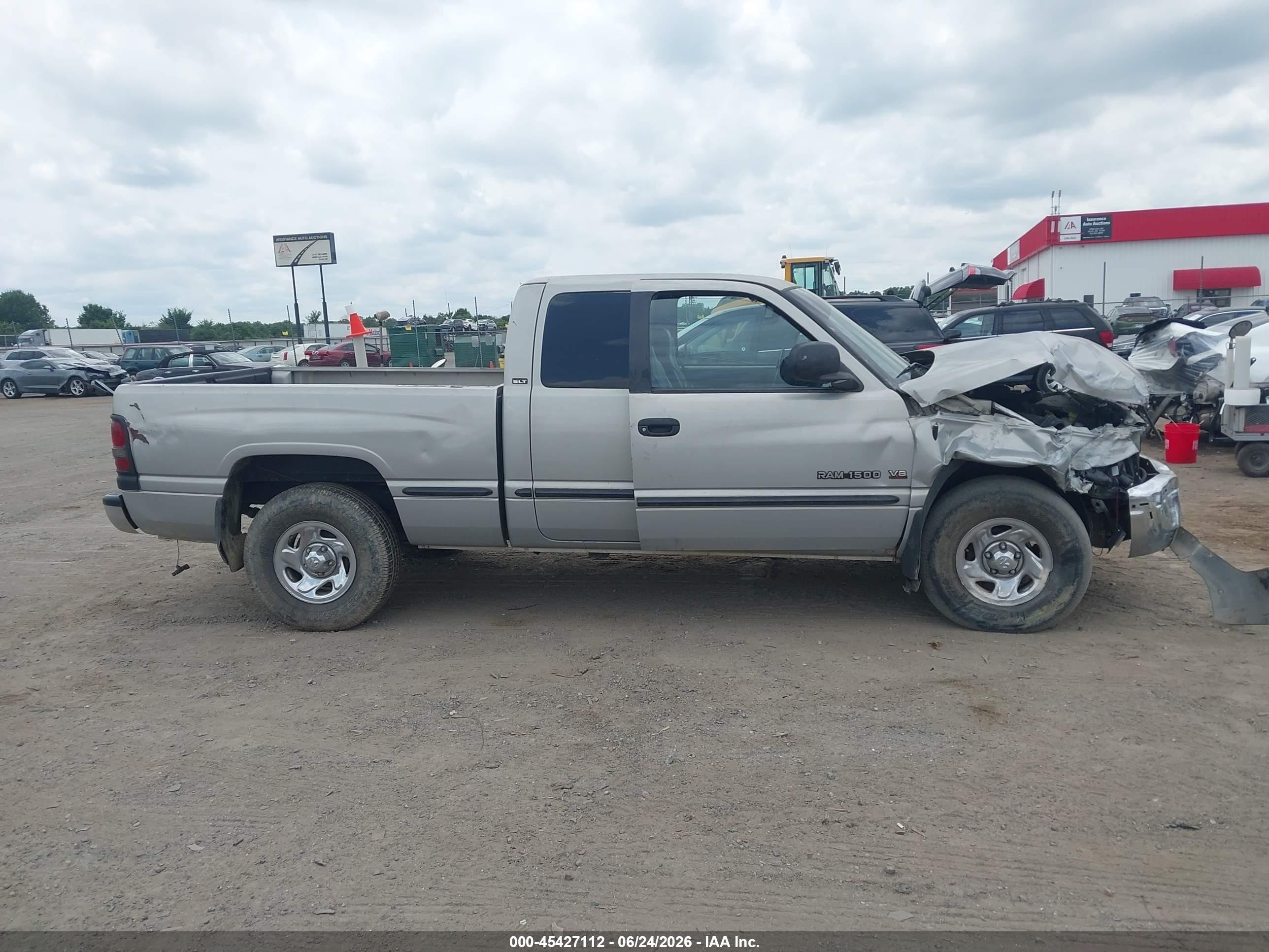 1998 Dodge Ram 1500 St Silver vin: 3B7HC13YXWG153734
