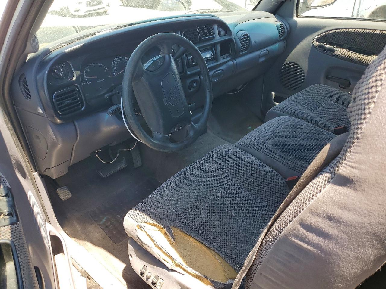 1999 Dodge Ram 1500 White vin: 3B7HC13Z0XG101975