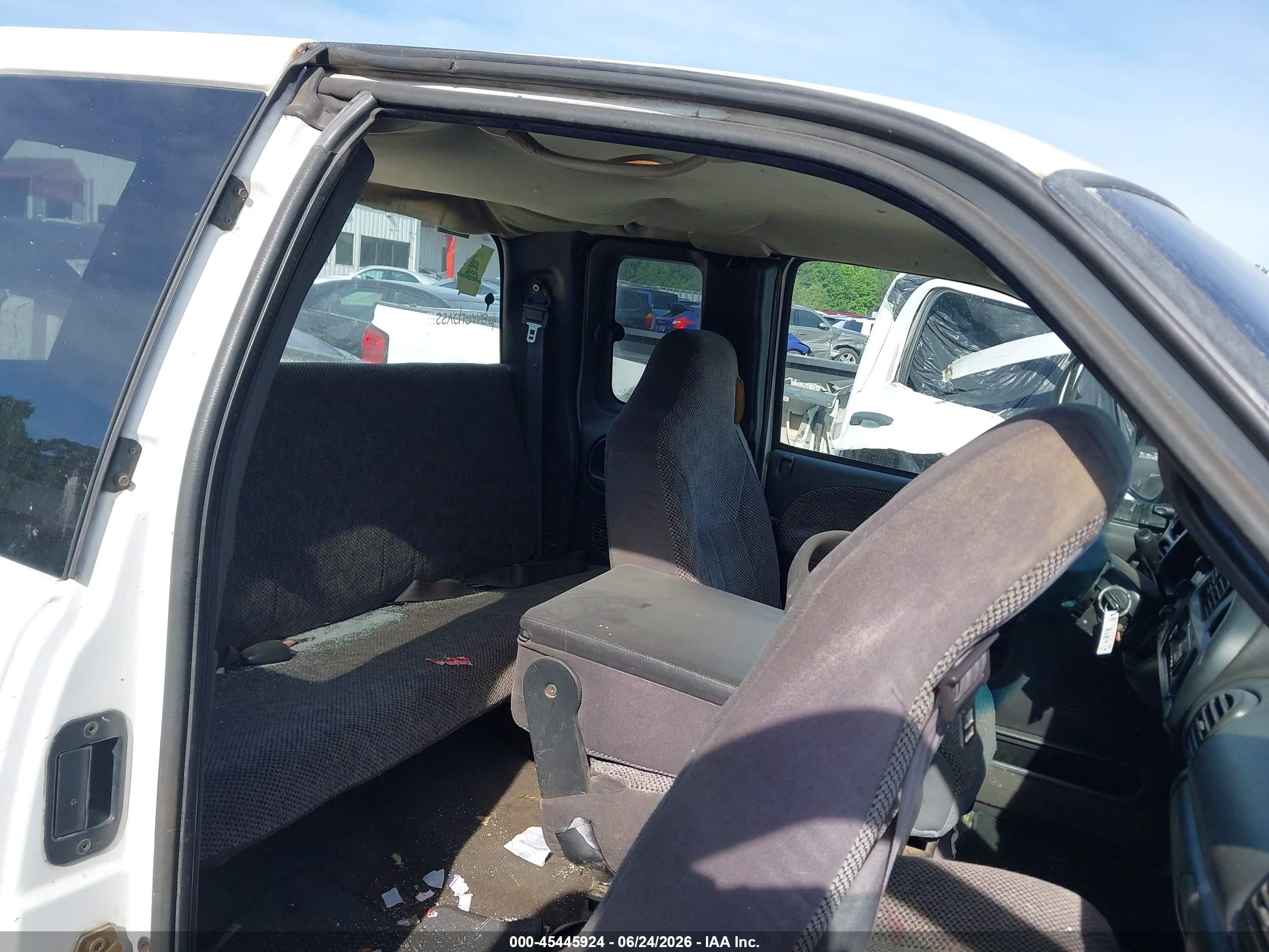 1999 Dodge Ram 1500 St White vin: 3B7HC13Z0XG177566