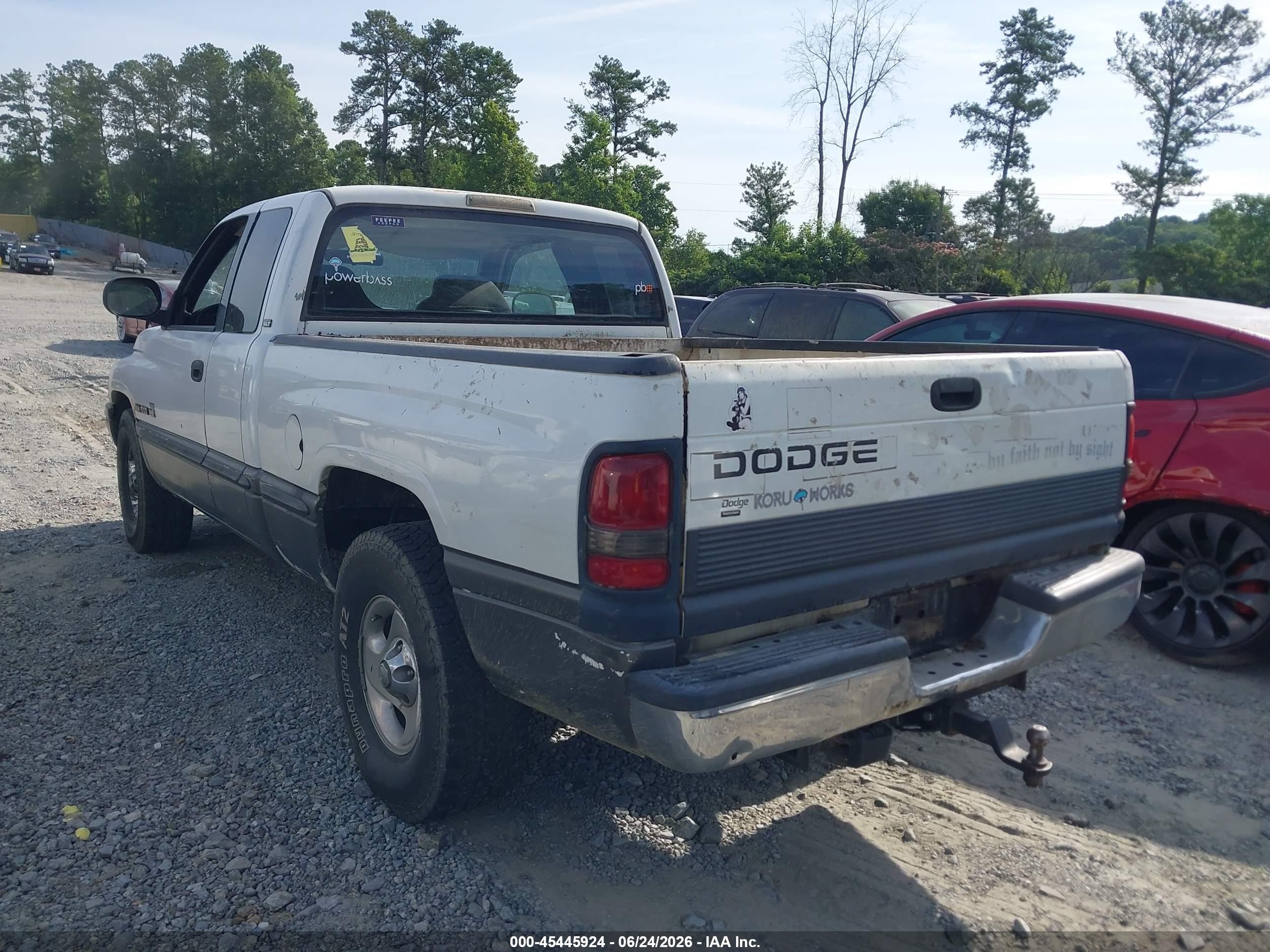 1999 Dodge Ram 1500 St White vin: 3B7HC13Z0XG177566