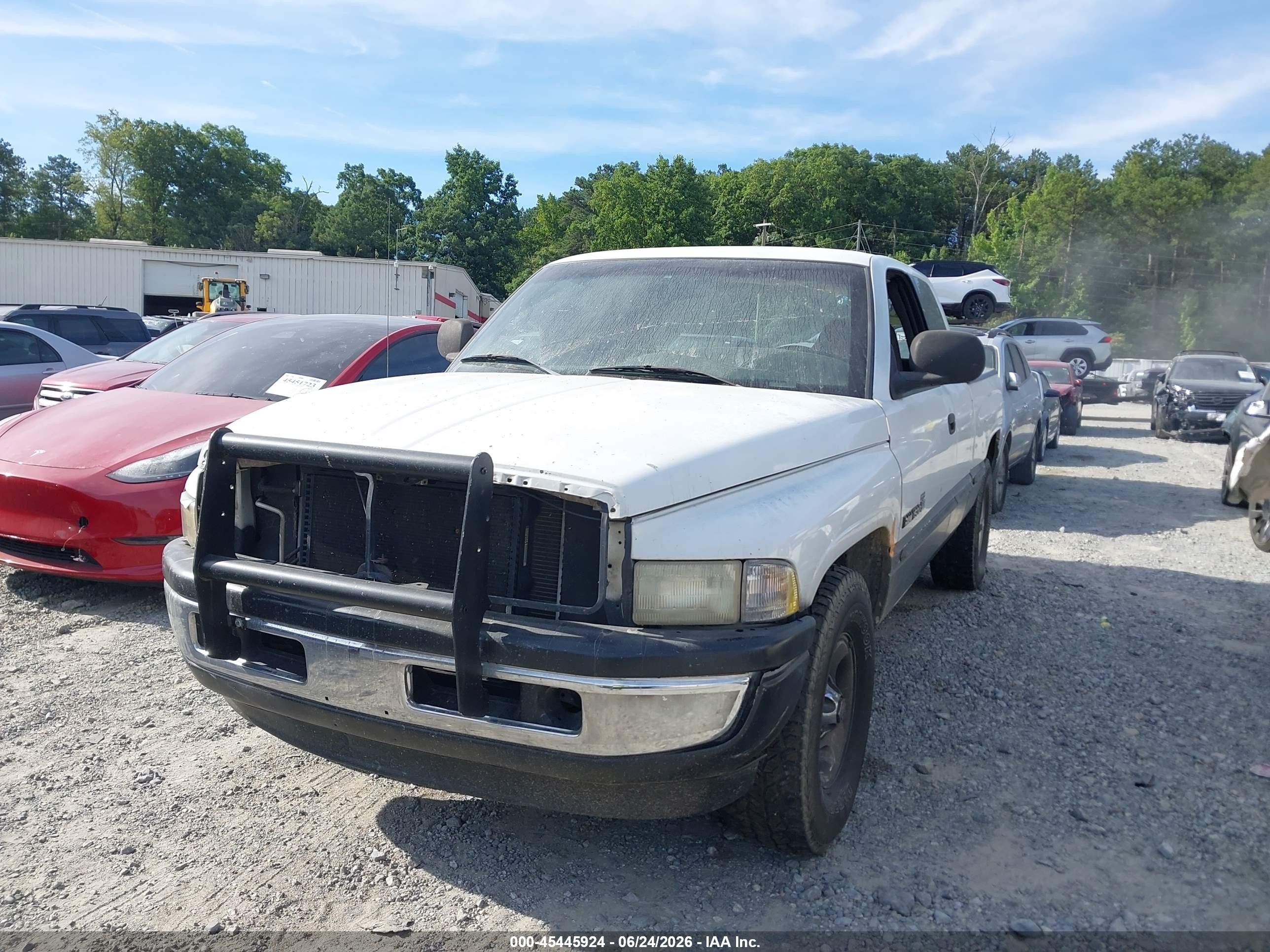 1999 Dodge Ram 1500 St White vin: 3B7HC13Z0XG177566