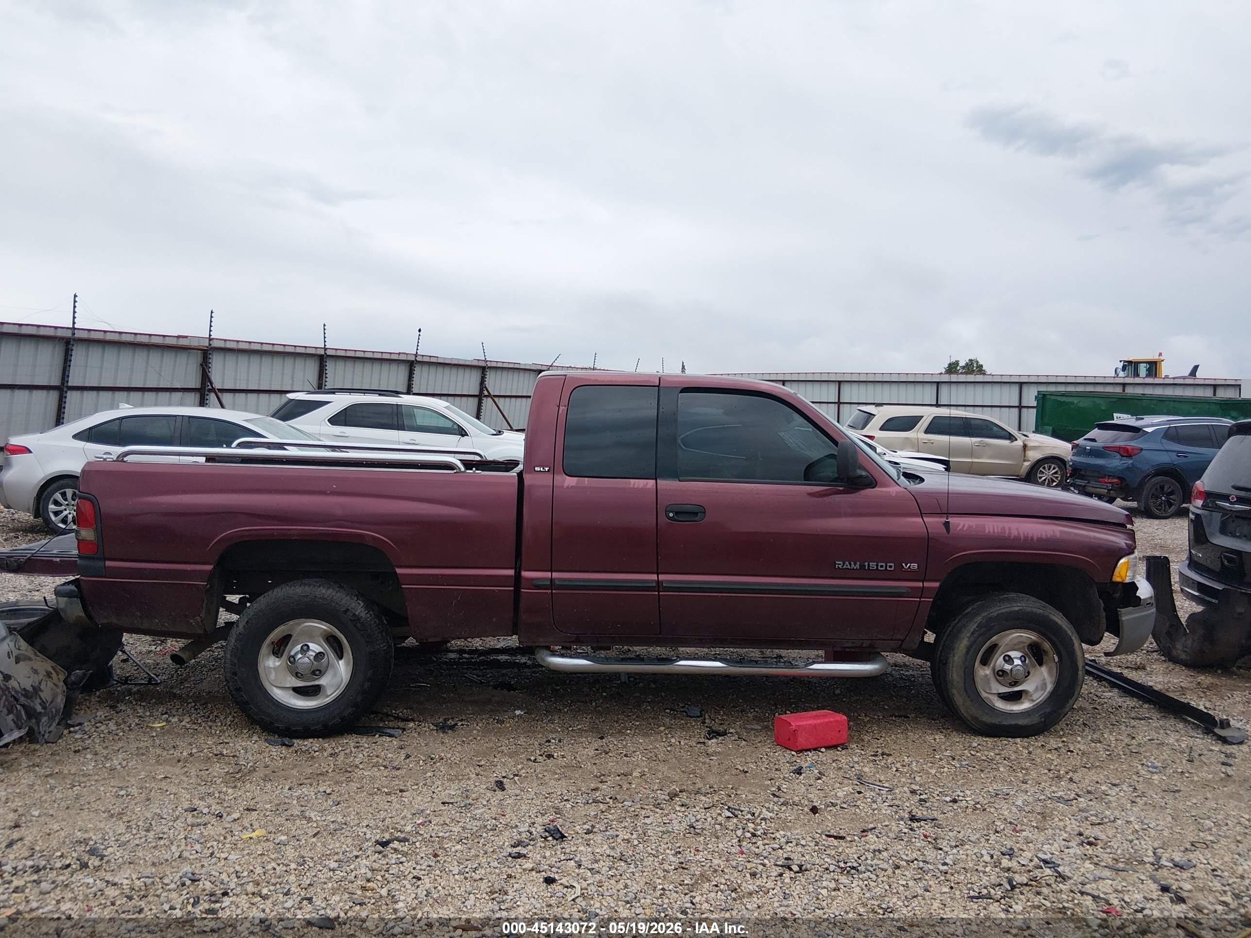 2001 Dodge Ram 1500 St Burgundy vin: 3B7HC13Z21G246619
