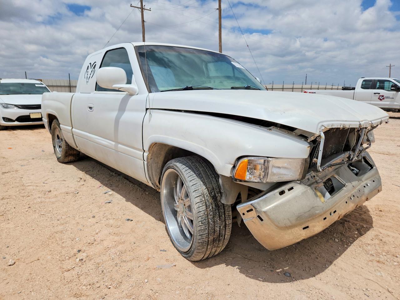 2001 Dodge Ram 1500 White vin: 3B7HC13Z21M517437