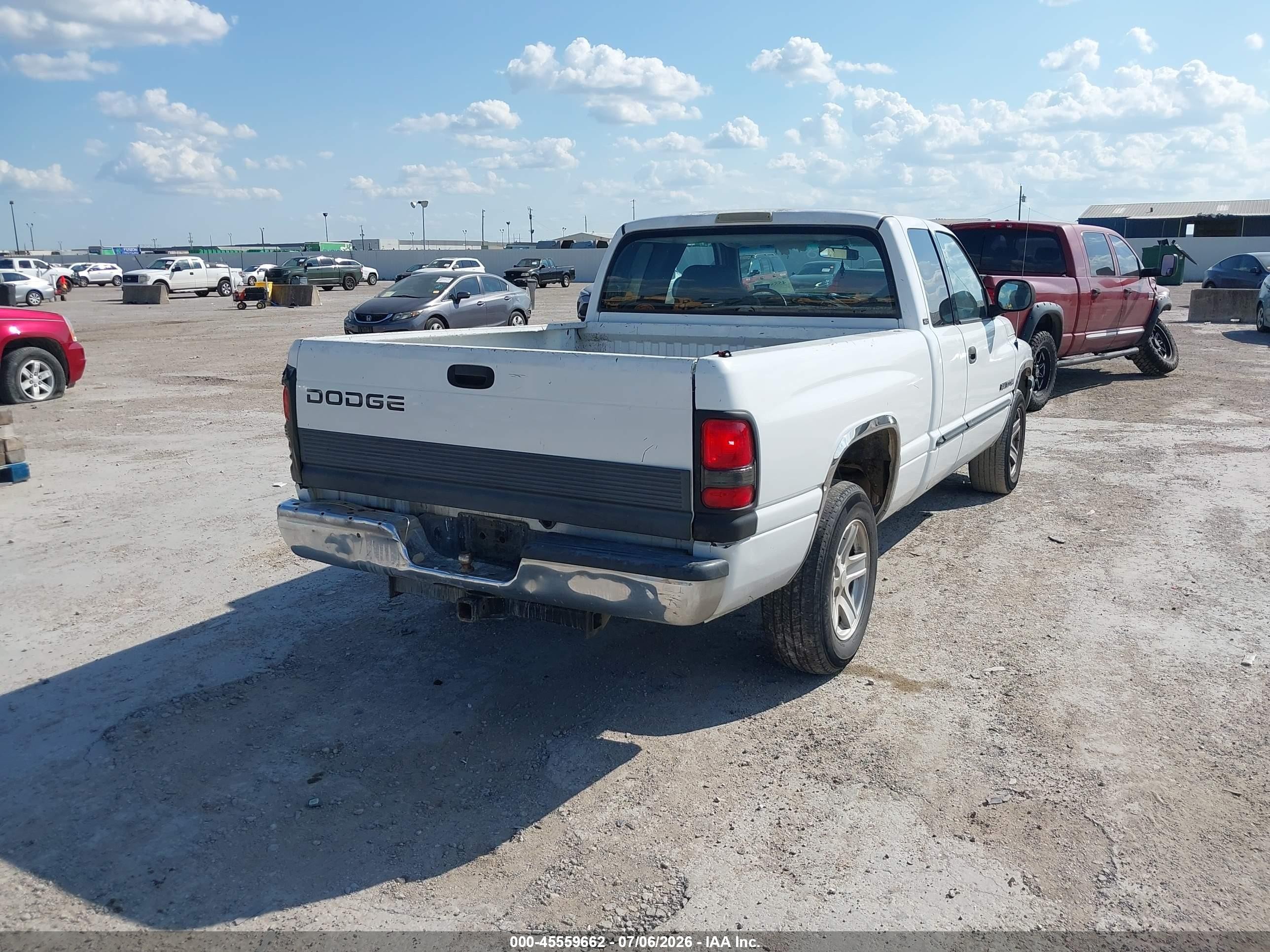 2001 Dodge Ram 1500 St White vin: 3B7HC13Z31G245883