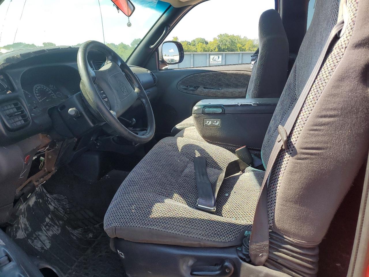 2001 Dodge Ram 1500 Red vin: 3B7HC13Z41G193342