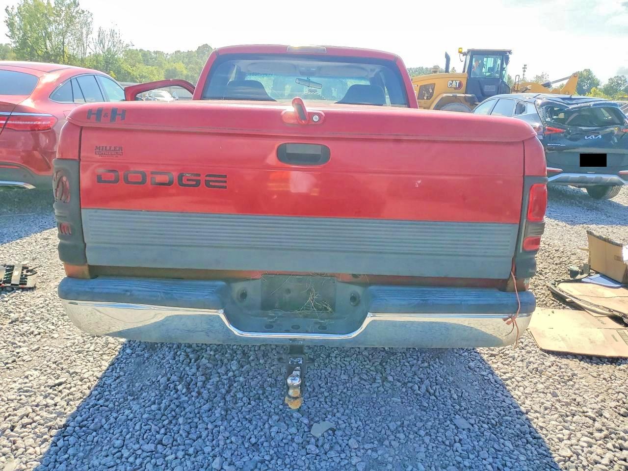 2001 Dodge Ram 1500 Red vin: 3B7HC13Z41G193342
