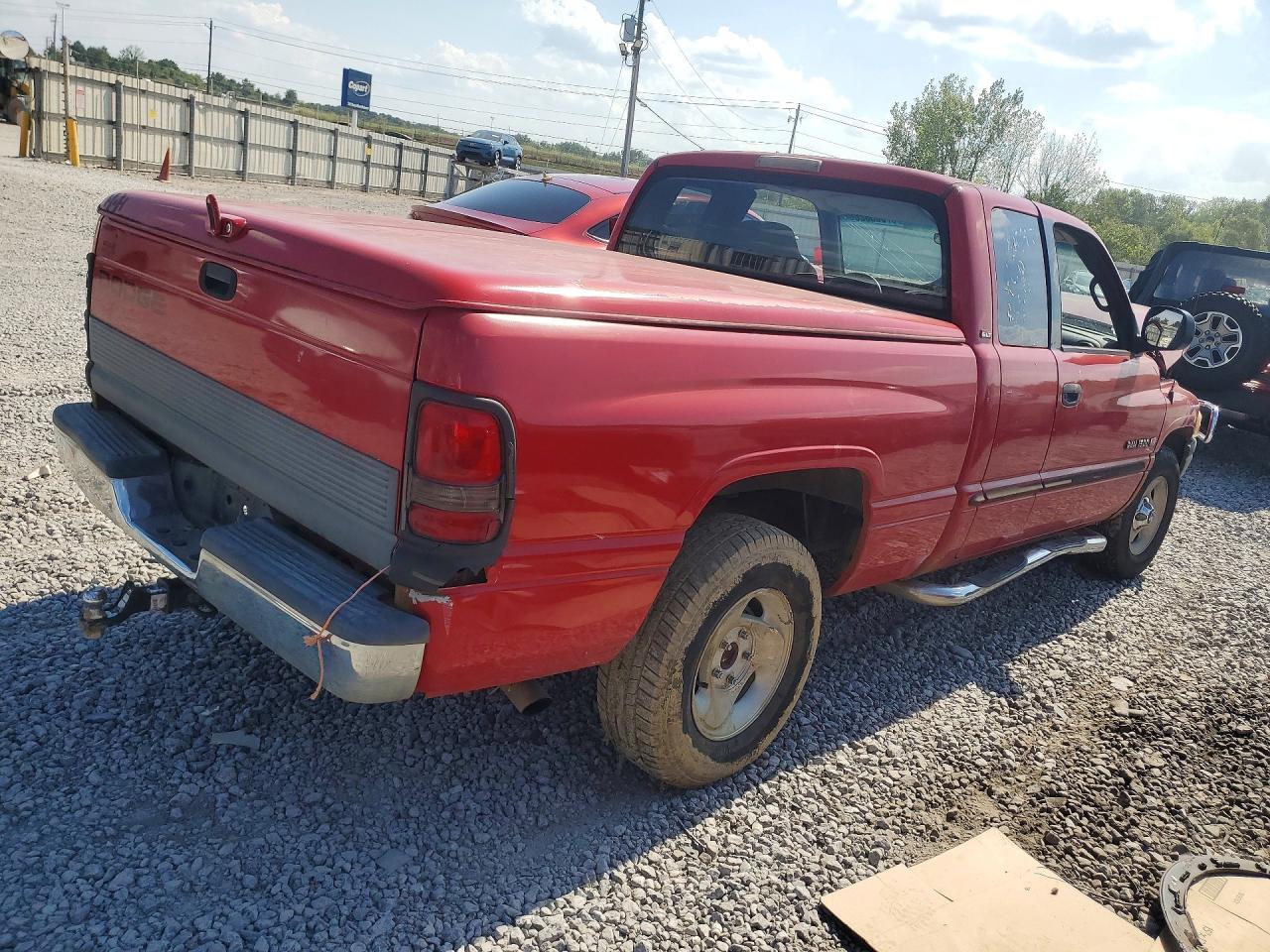 2001 Dodge Ram 1500 Red vin: 3B7HC13Z41G193342