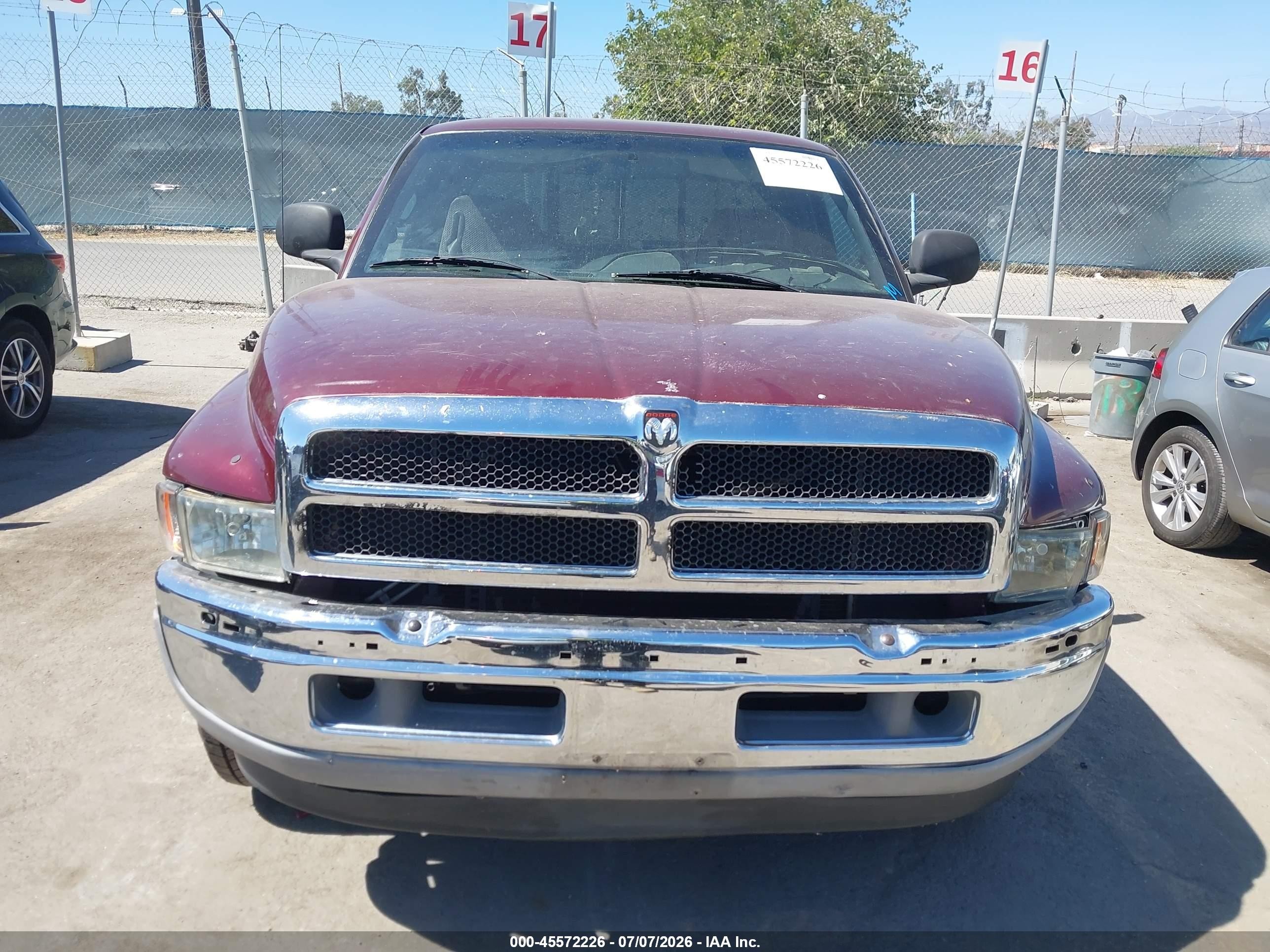 2001 Dodge Ram 1500 St Burgundy vin: 3B7HC13Z51G246016
