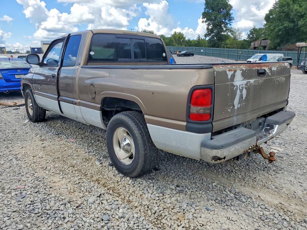 2000 Dodge Ram 1500 Brown vin: 3B7HC13Z5YG149022