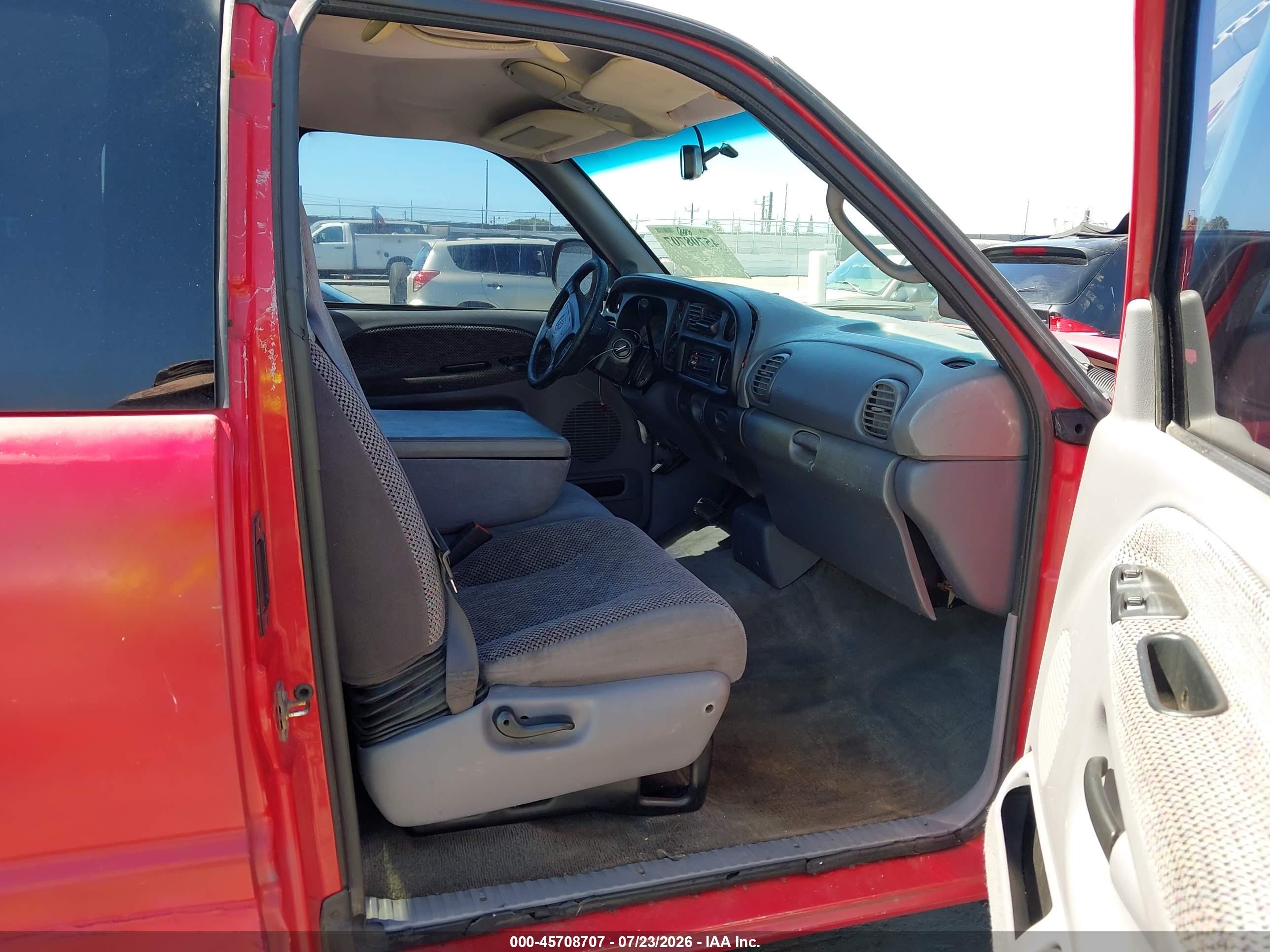 2001 Dodge Ram 1500 St Red vin: 3B7HC13Z81M565024