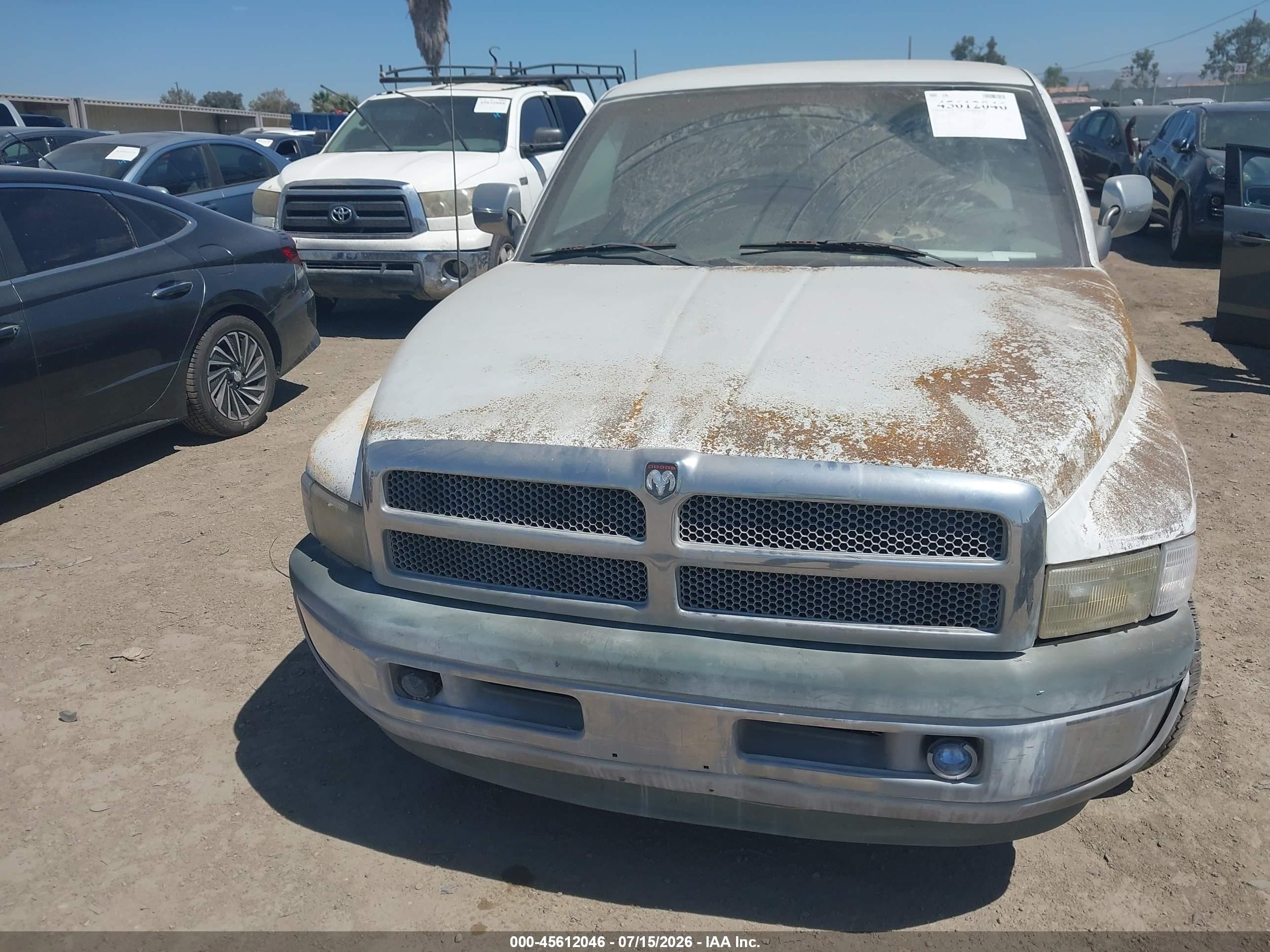 1997 Dodge Ram 1500 St Белый vin: 3B7HC13Z8VG775692