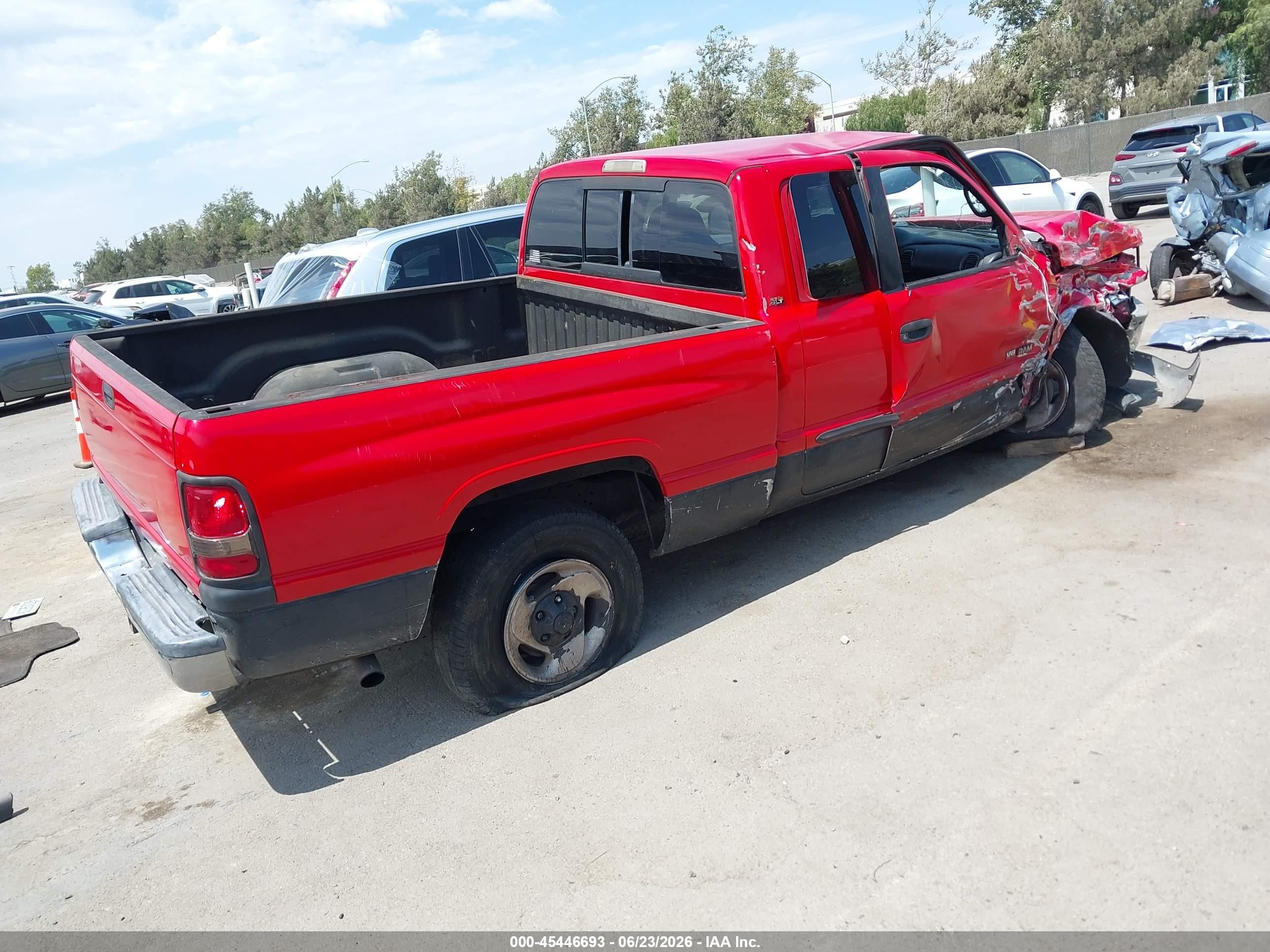 2001 Dodge Ram 1500 St Красный vin: 3B7HC13ZX1M513345