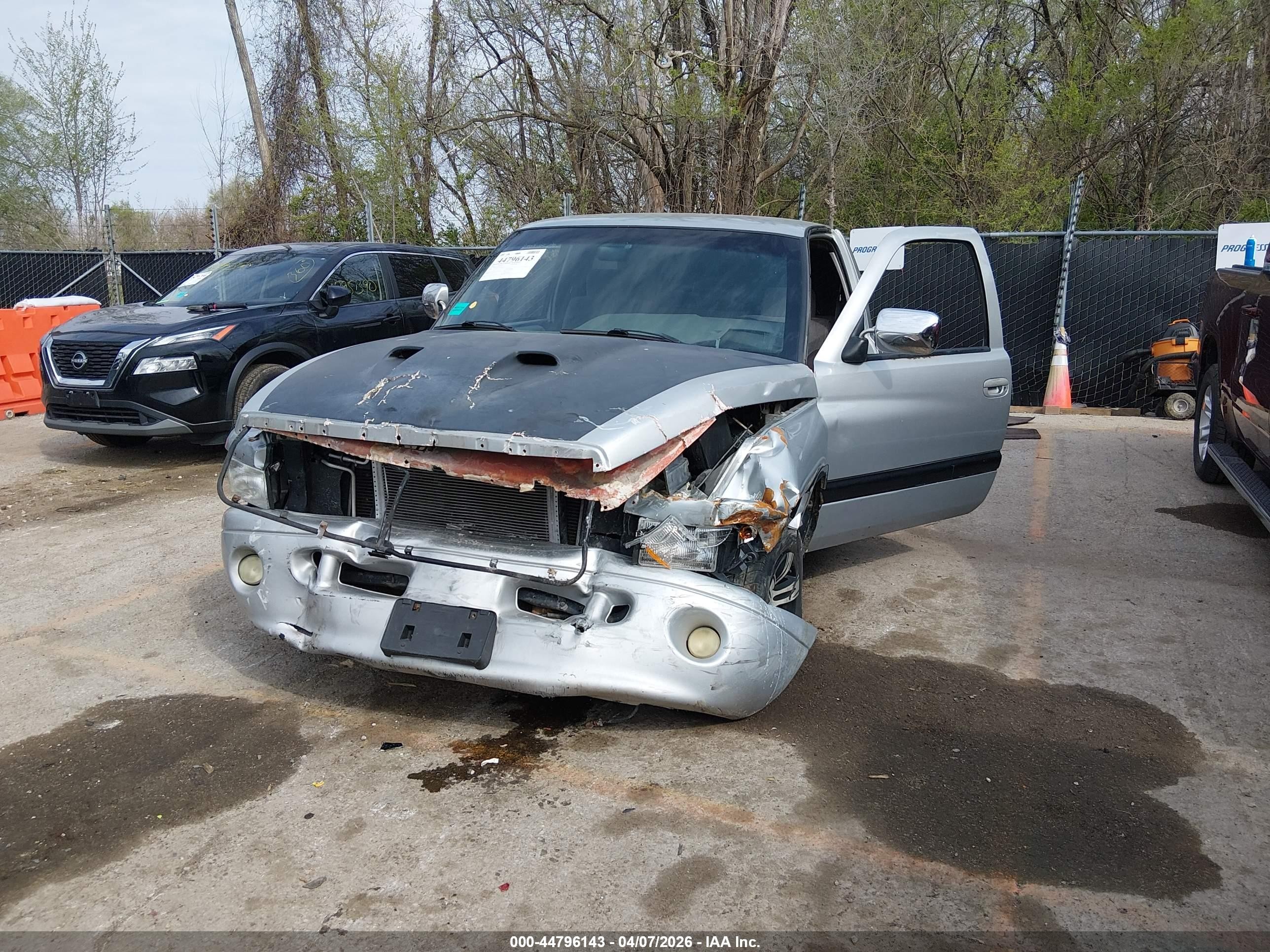 1994 Dodge Ram 1500   Silver vin: 3B7HC16Y5RM502722