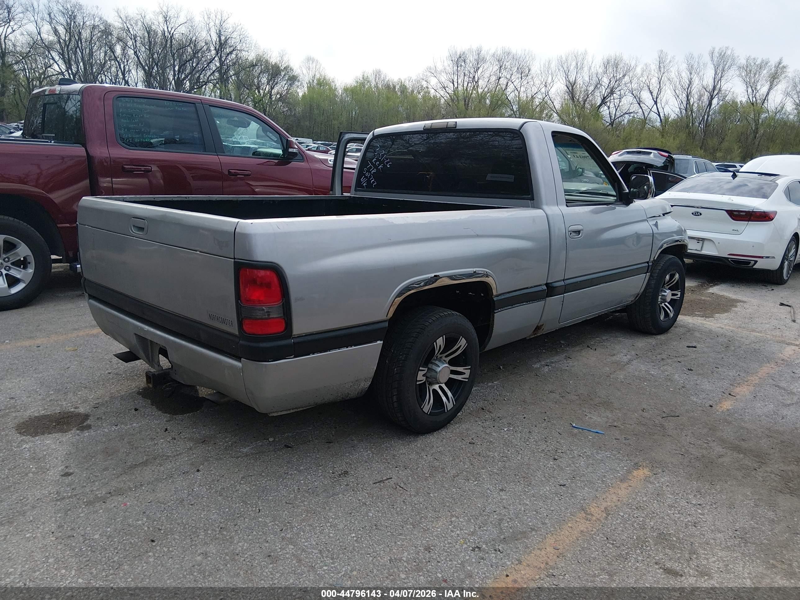 1994 Dodge Ram 1500   Silver vin: 3B7HC16Y5RM502722