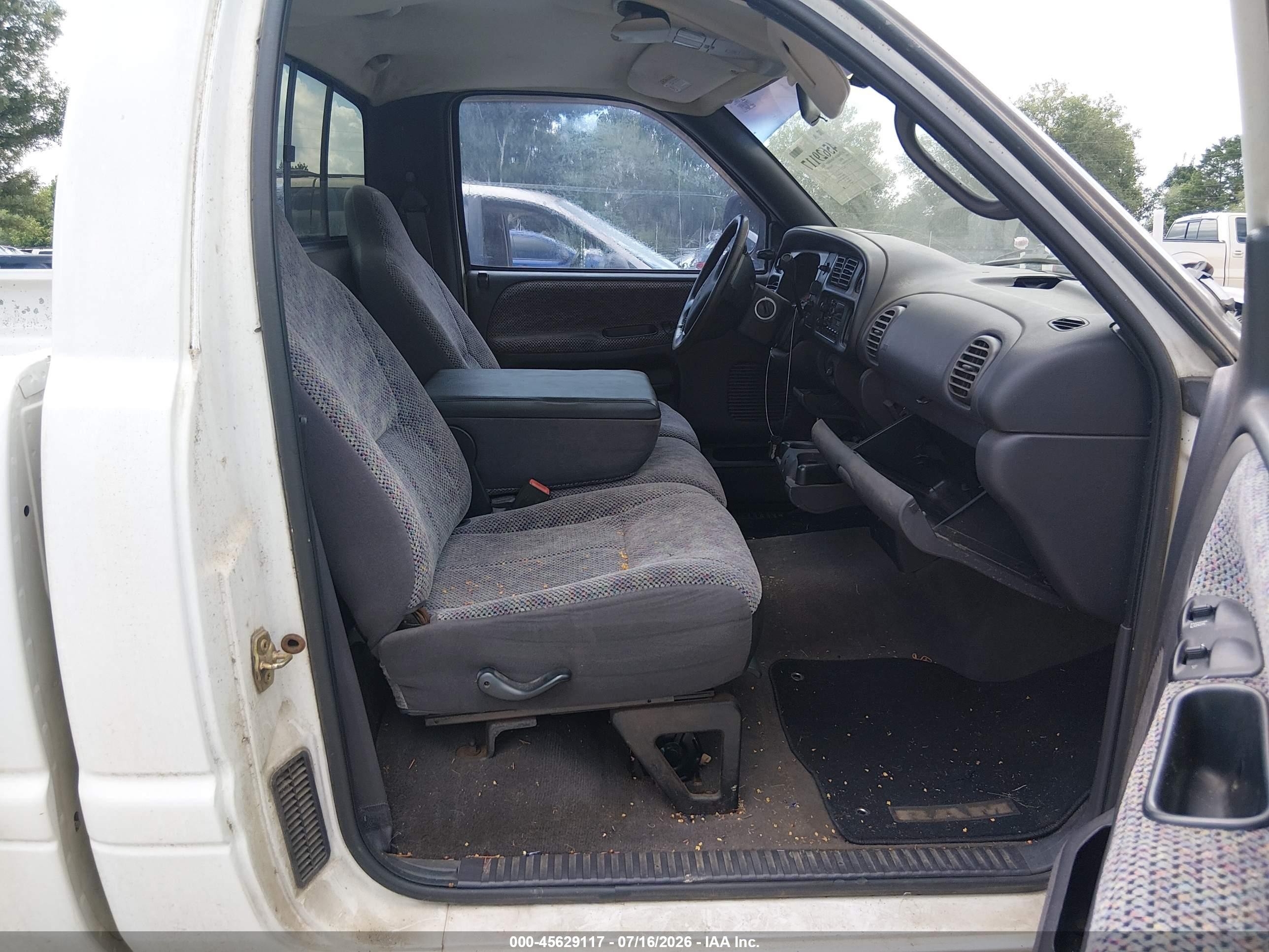 1999 Dodge Ram 1500 St White vin: 3B7HC16Y5XM584531