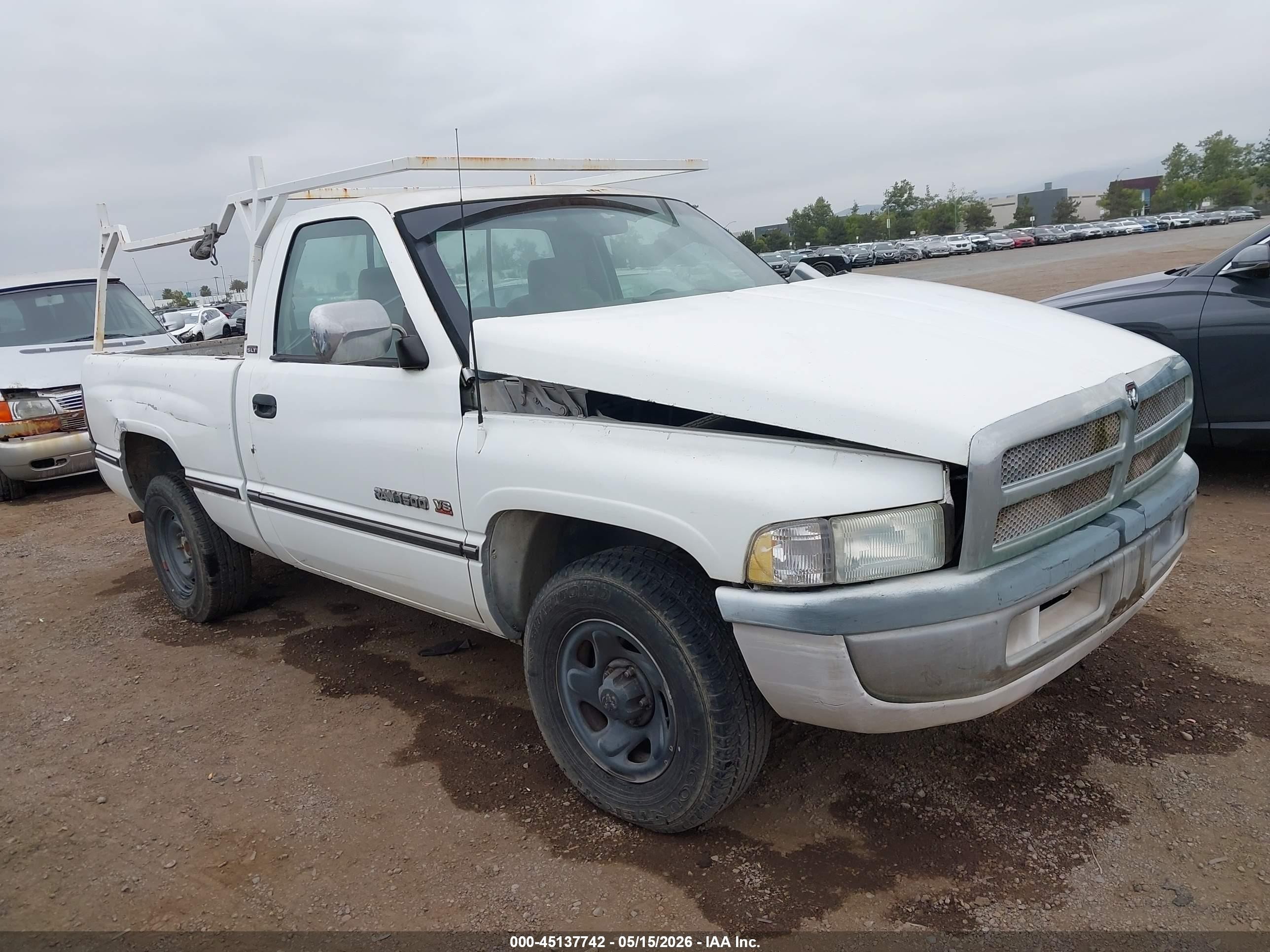 3B7HC16Y7RM557138