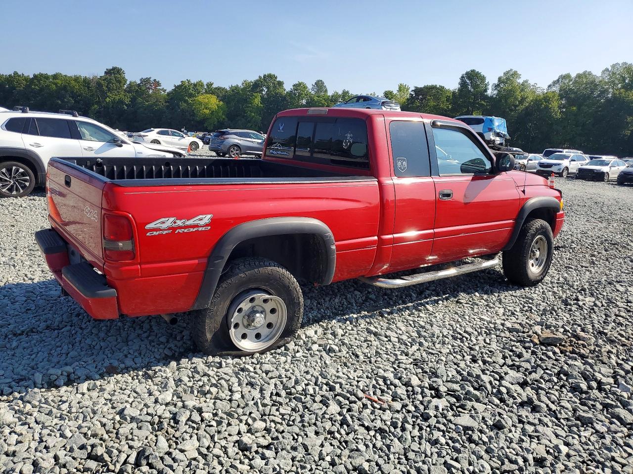 2001 Dodge Ram 1500 Red vin: 3B7HF13Y01M277609
