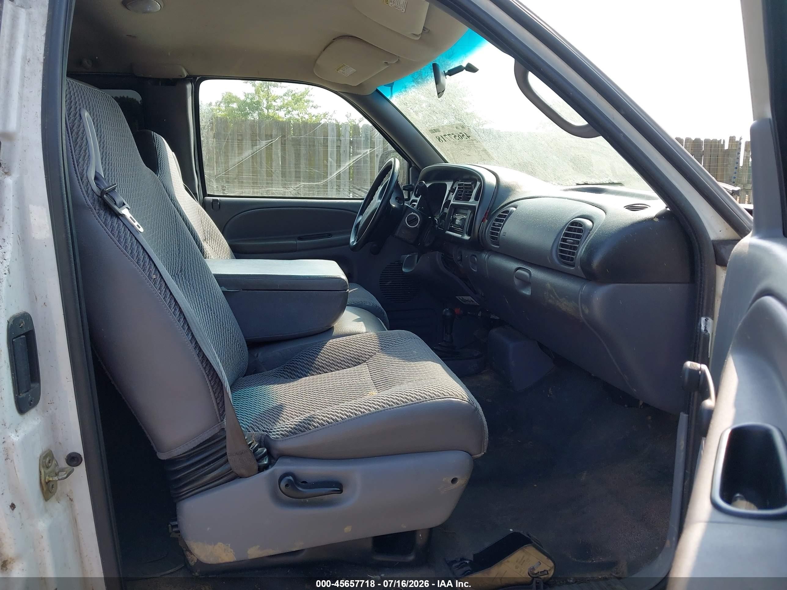 2001 Dodge Ram 1500 St White vin: 3B7HF13Y11G710255