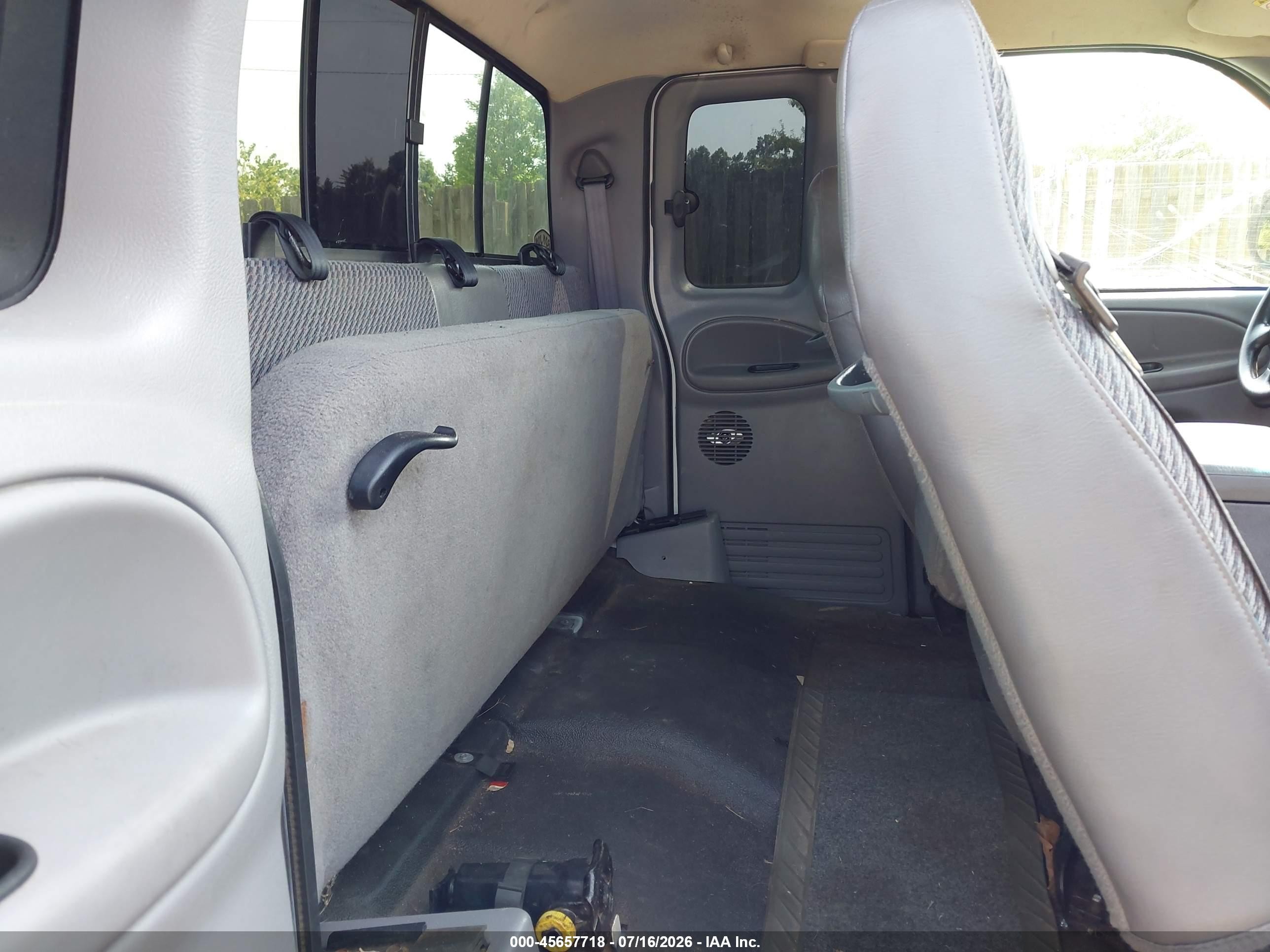 2001 Dodge Ram 1500 St White vin: 3B7HF13Y11G710255