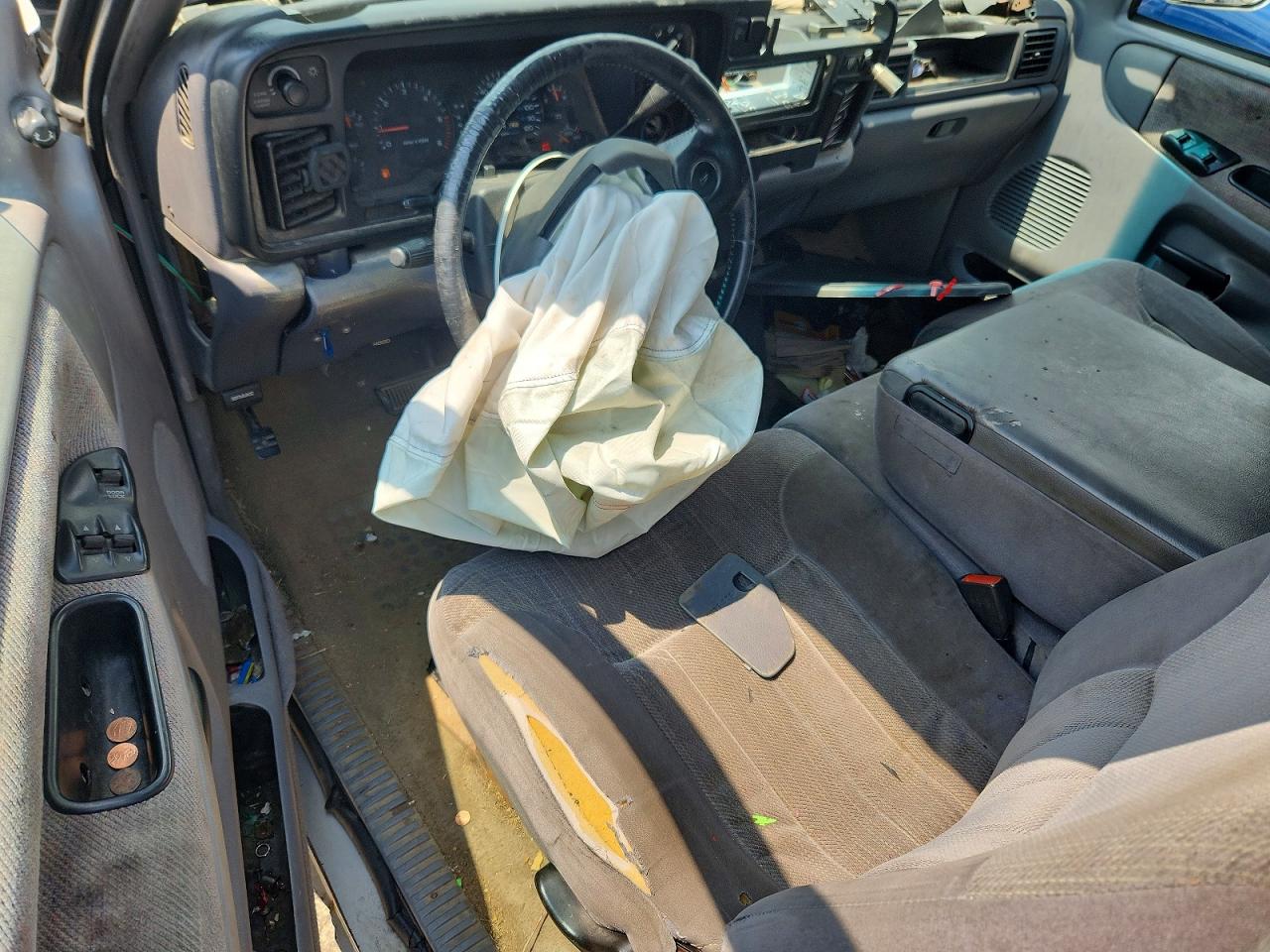 1997 Dodge Ram1500 Silver vin: 3B7HF13Y4VM586067