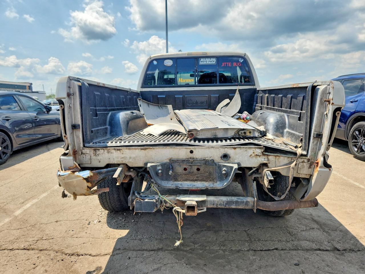 1997 Dodge Ram1500 Silver vin: 3B7HF13Y4VM586067