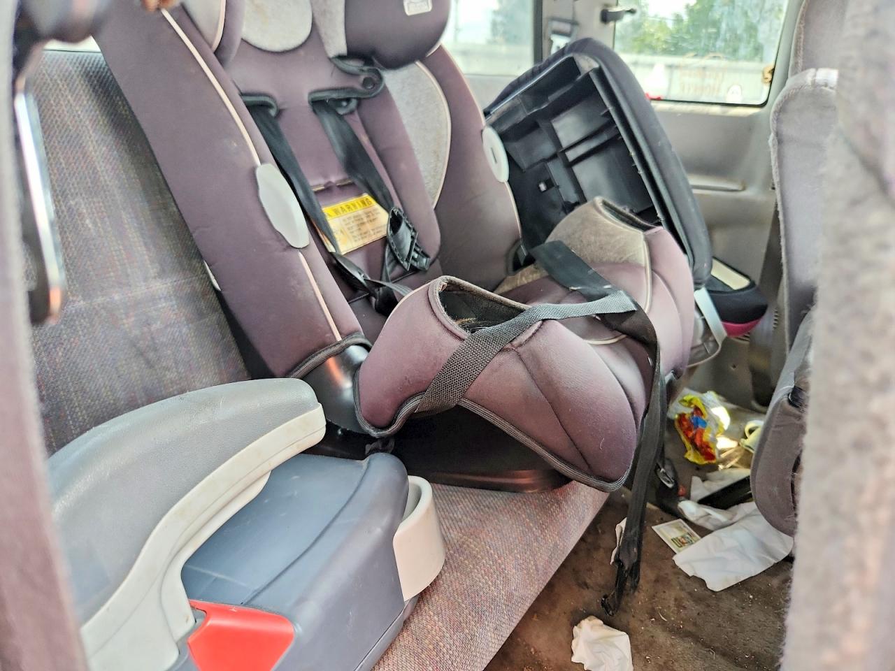 1997 Dodge Ram1500 Silver vin: 3B7HF13Y4VM586067
