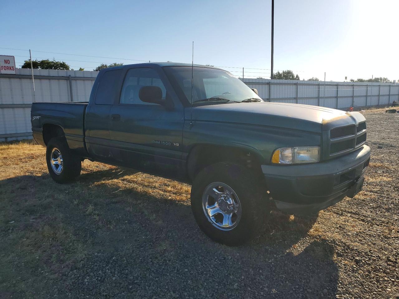 1998 Dodge Ram 1500 Green vin: 3B7HF13Y5WG198295