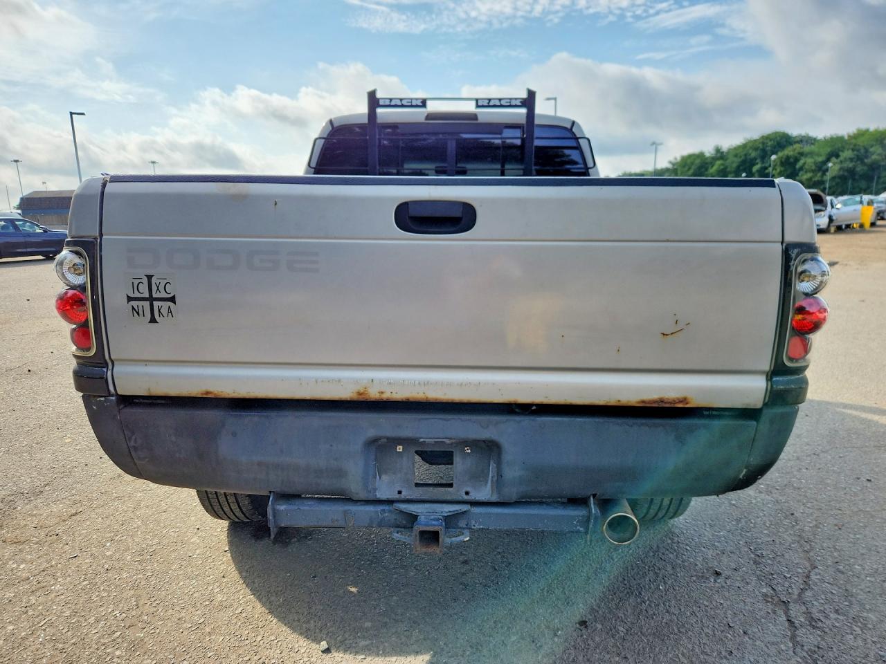 1999 Dodge Ram 1500 Silver vin: 3B7HF13Y5XG205909