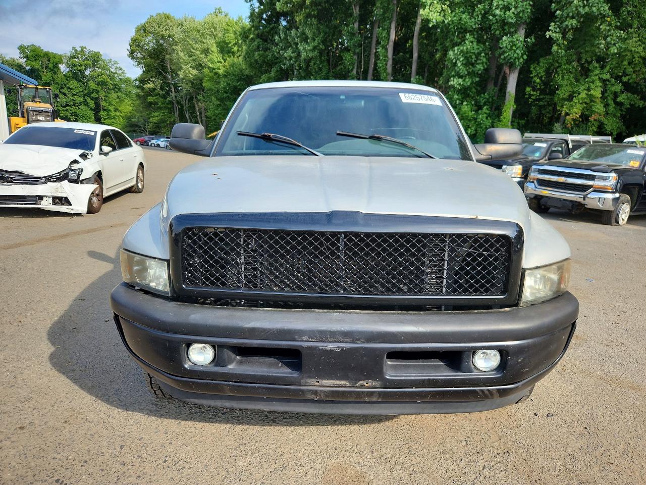 1999 Dodge Ram 1500 Silver vin: 3B7HF13Y5XG205909