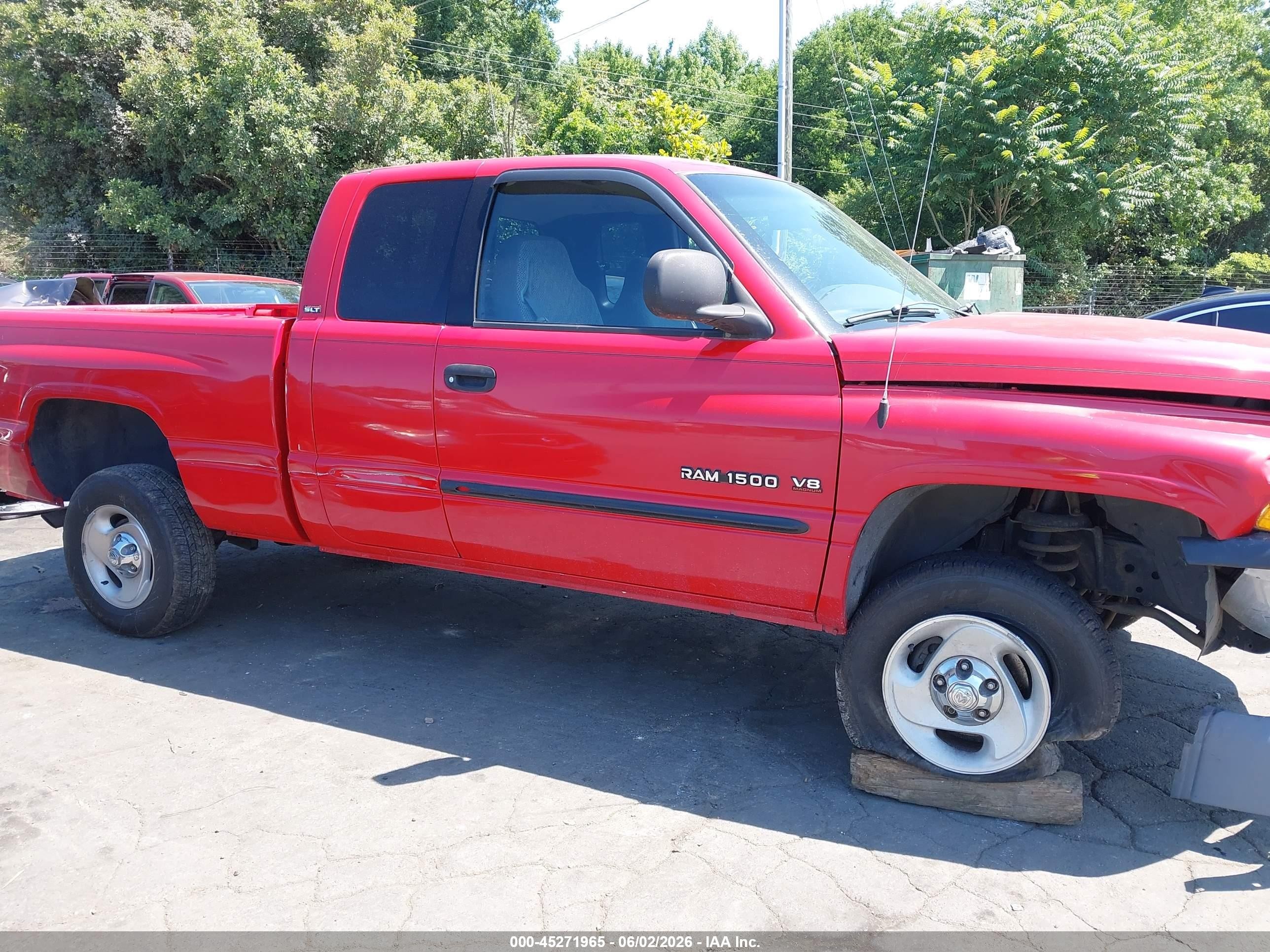 2001 Dodge Ram 1500 St Красный vin: 3B7HF13Y61G763758