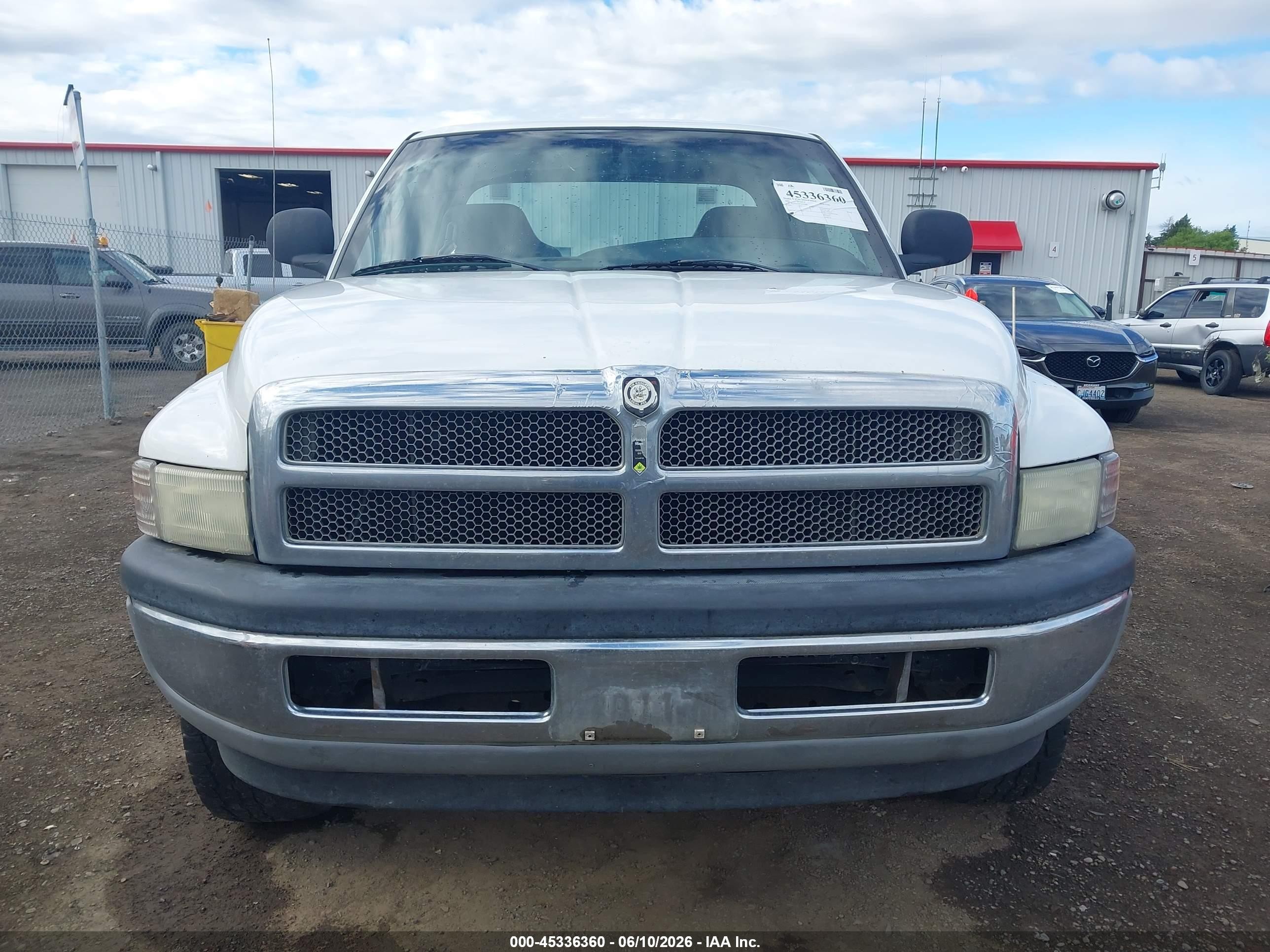 2000 Dodge Ram 1500 St White vin: 3B7HF13Y8YG143486