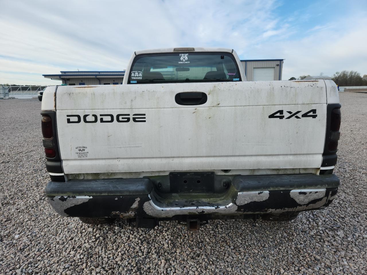 2001 Dodge Ram 1500 White vin: 3B7HF13YX1M552953