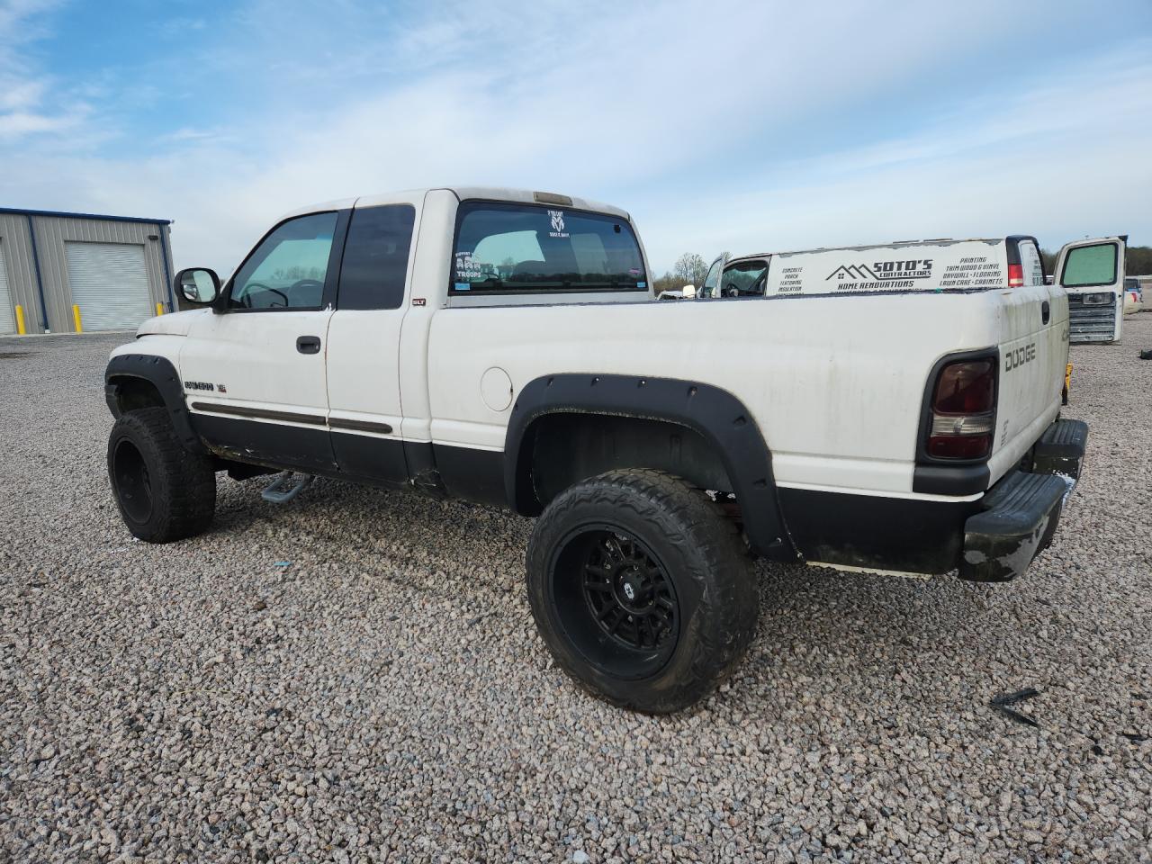2001 Dodge Ram 1500 White vin: 3B7HF13YX1M552953