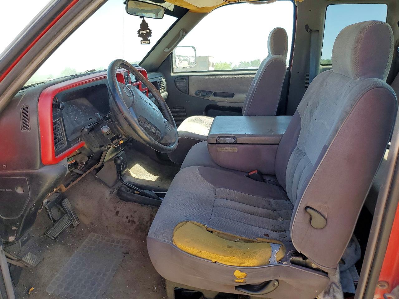 1995 Dodge Ram 1500 Красный vin: 3B7HF13YXSM169015