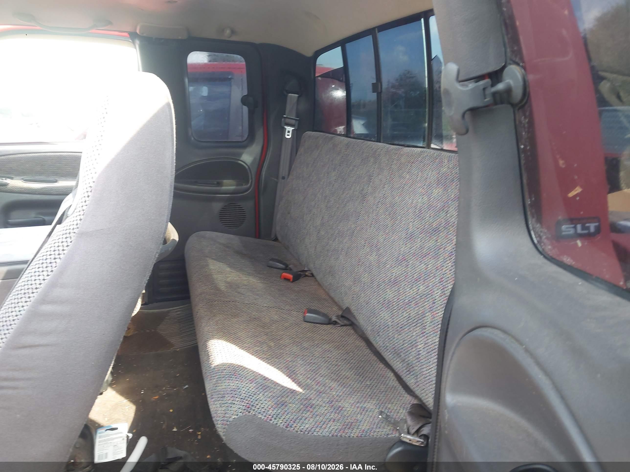 2000 Dodge Ram 1500 St Red vin: 3B7HF13YXYM205584