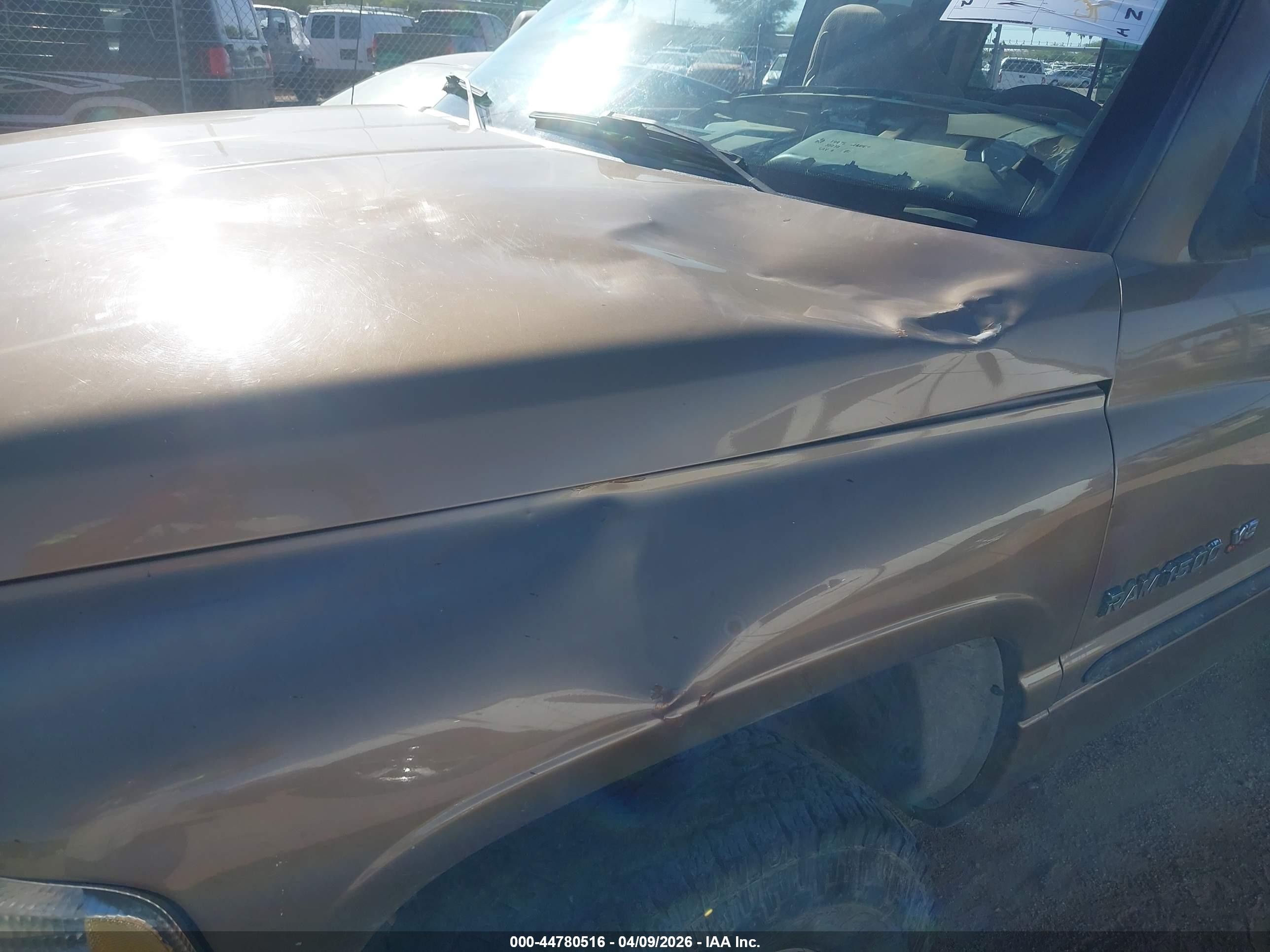 2001 Dodge Ram 1500 St Gold vin: 3B7HF13Z01G747032