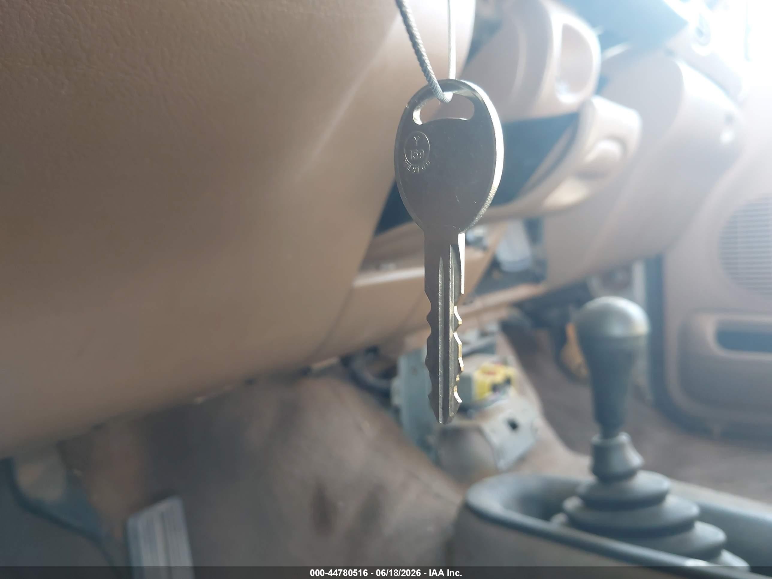 2001 Dodge Ram 1500 St Gold vin: 3B7HF13Z01G747032