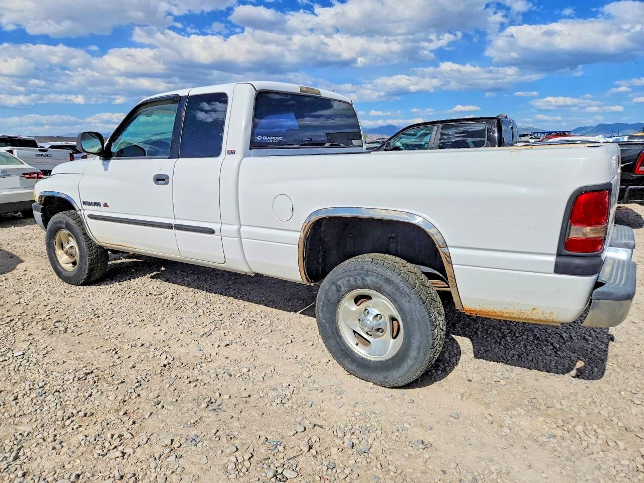 2001 Dodge Ram 1500 Белый vin: 3B7HF13Z11G806346