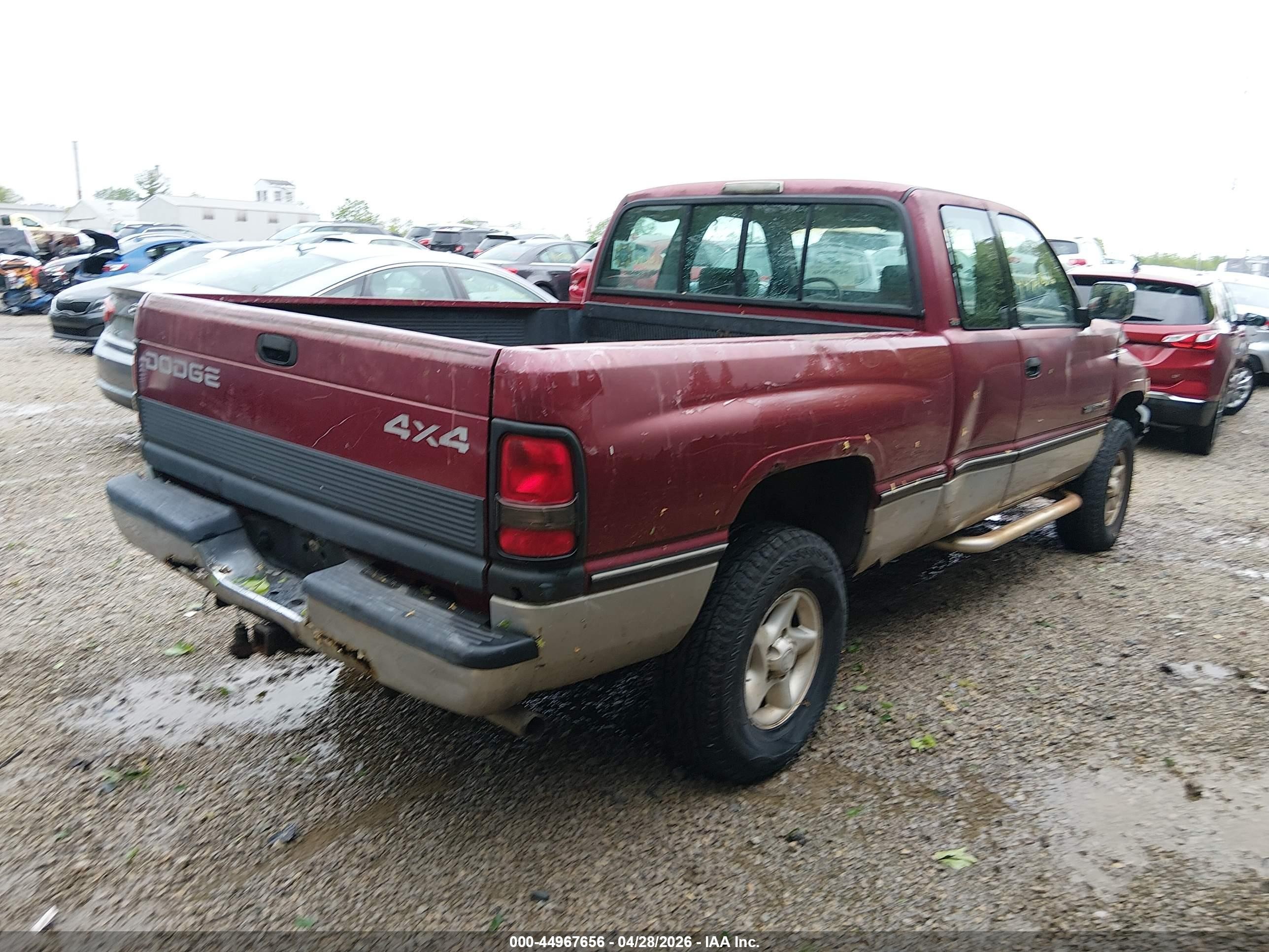 1996 Dodge Ram 1500   Красный vin: 3B7HF13Z1TG174239