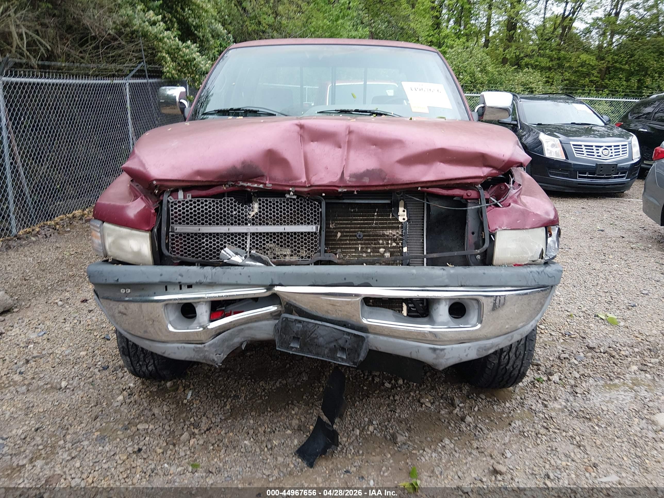 1996 Dodge Ram 1500   Красный vin: 3B7HF13Z1TG174239
